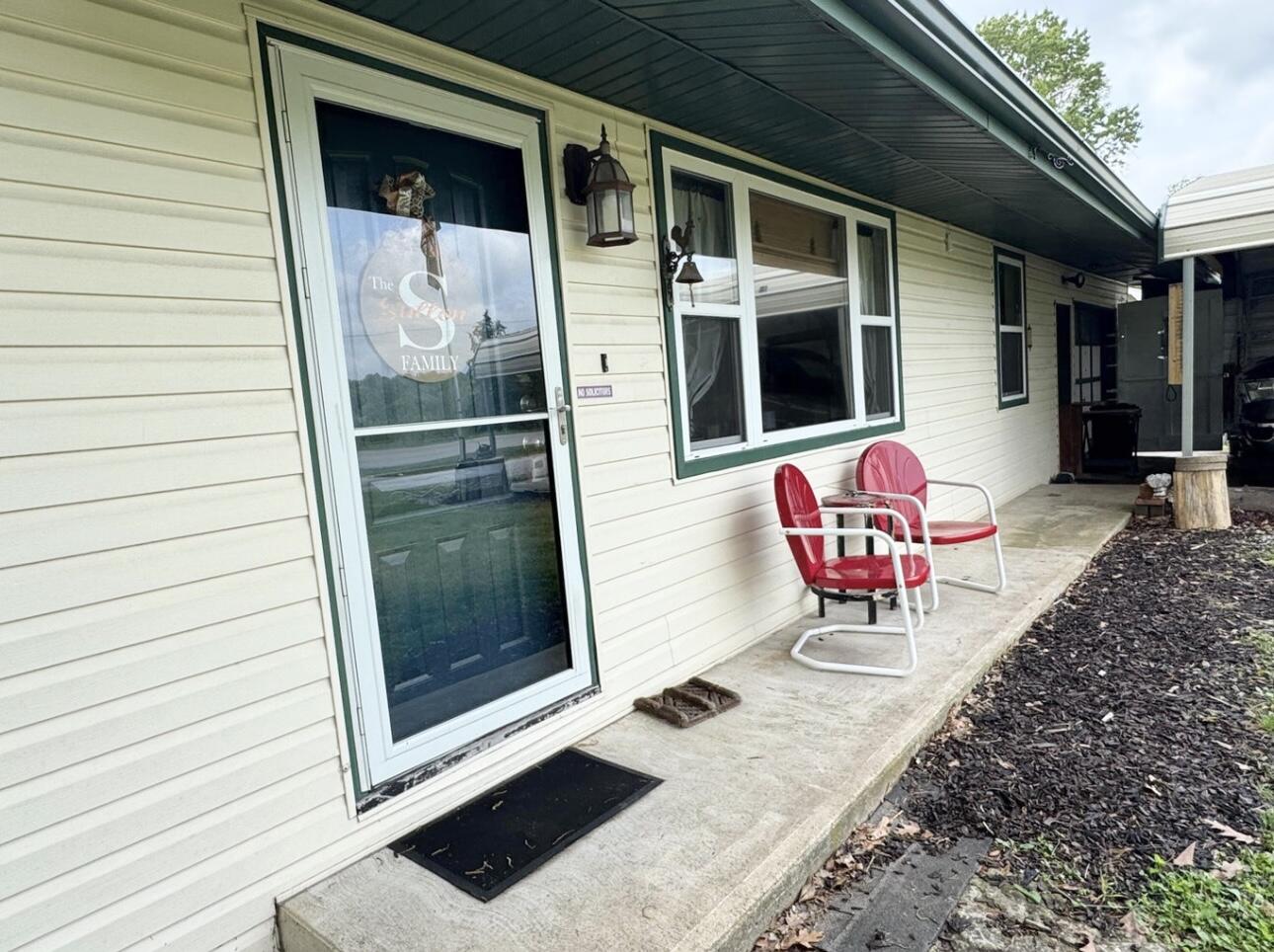 707 Highway F Property Photo 5