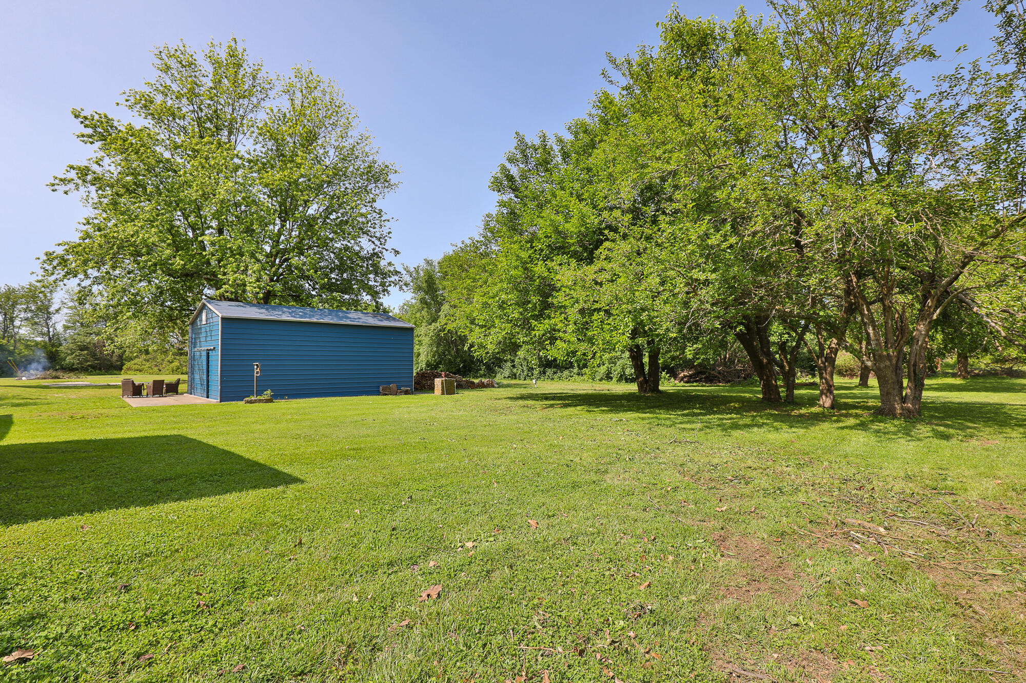 2225 North Plainview Avenue Property Photo 51