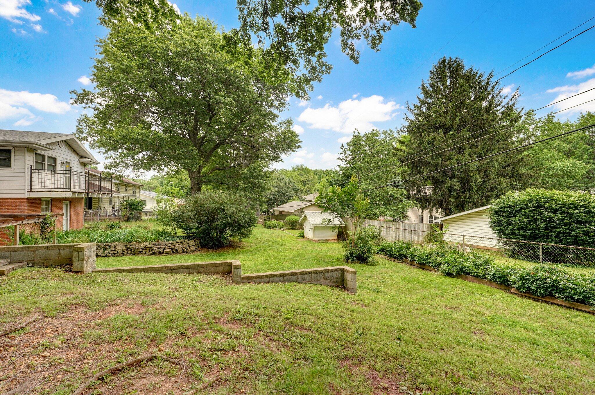 2230 East Barataria Street Property Photo 44