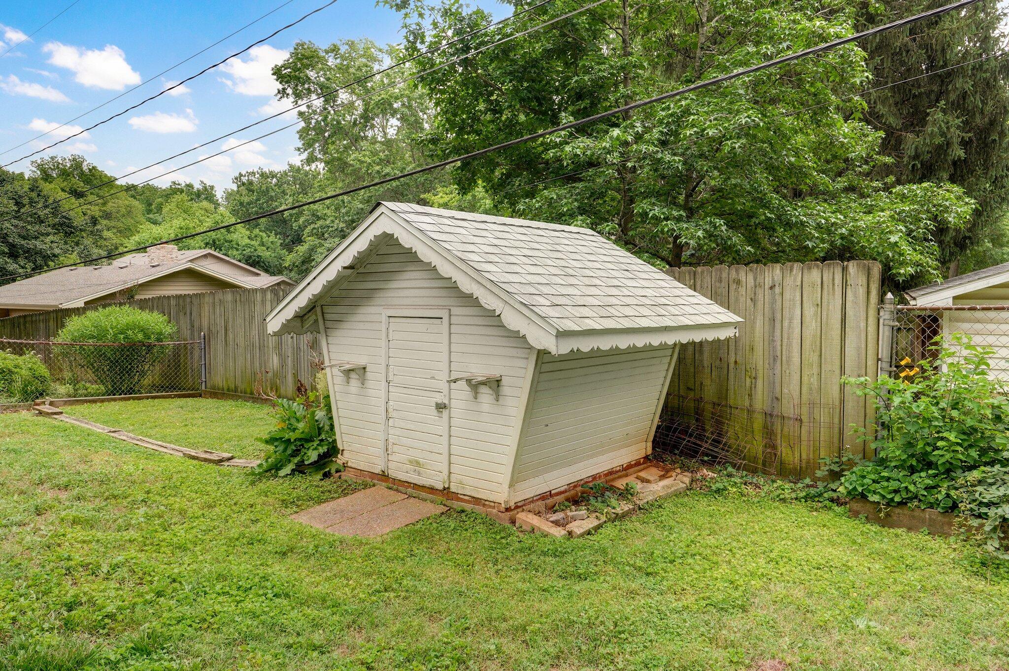 2230 East Barataria Street Property Photo 47