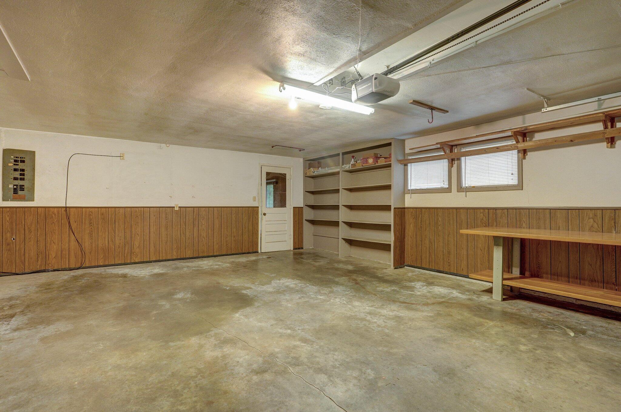 2230 East Barataria Street Property Photo 48