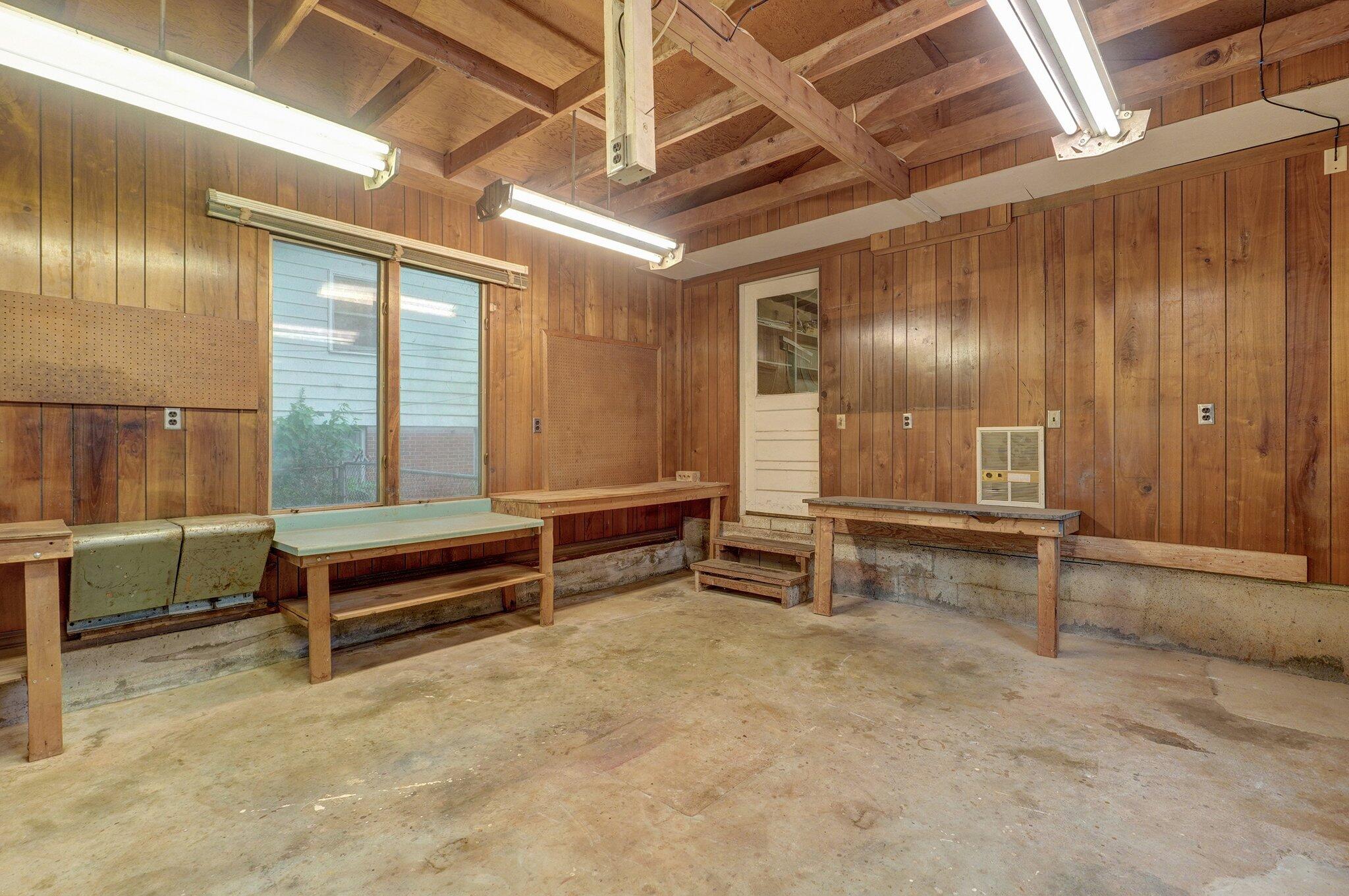 2230 East Barataria Street Property Photo 50