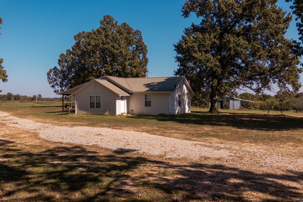 1576 County Road 221 Property Photo 1