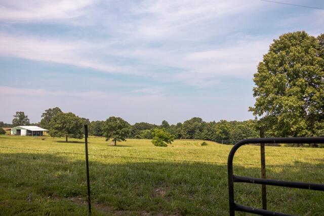 1576 County Road 221 Property Photo 5