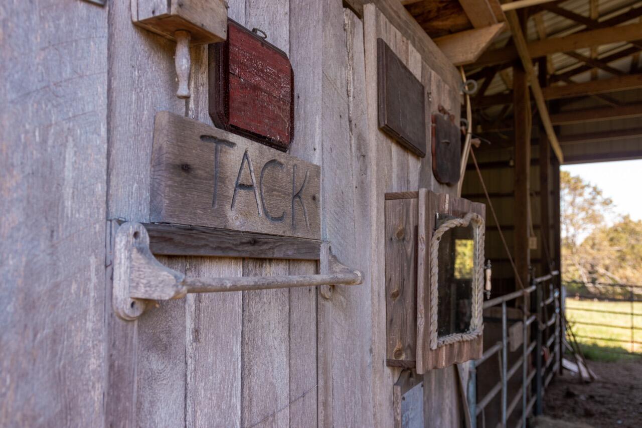 1576 County Road 221 Property Photo 48