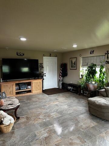 470449 East 640 Road Property Photo 46