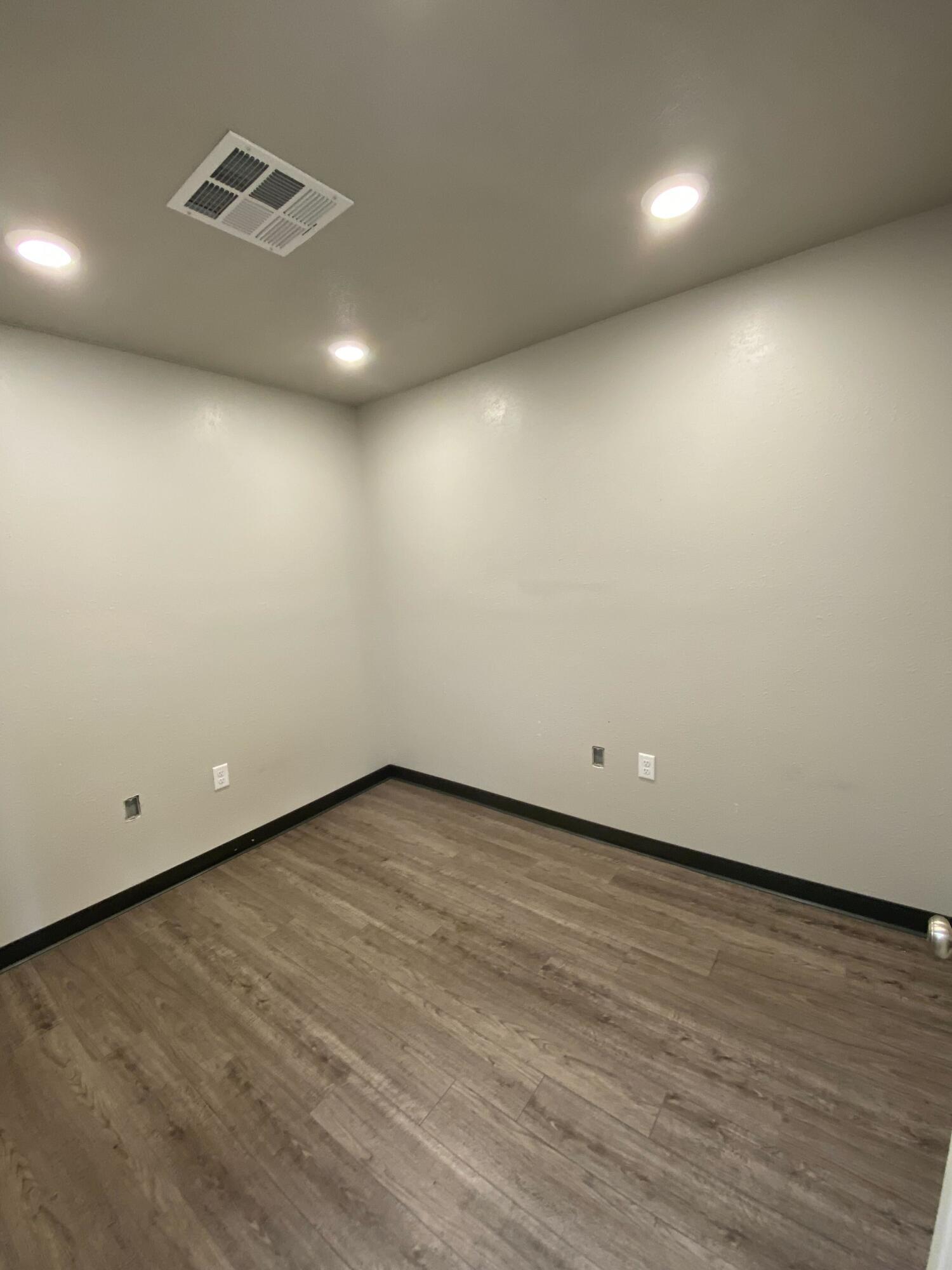 530 North East Street (unit D) Property Photo 8