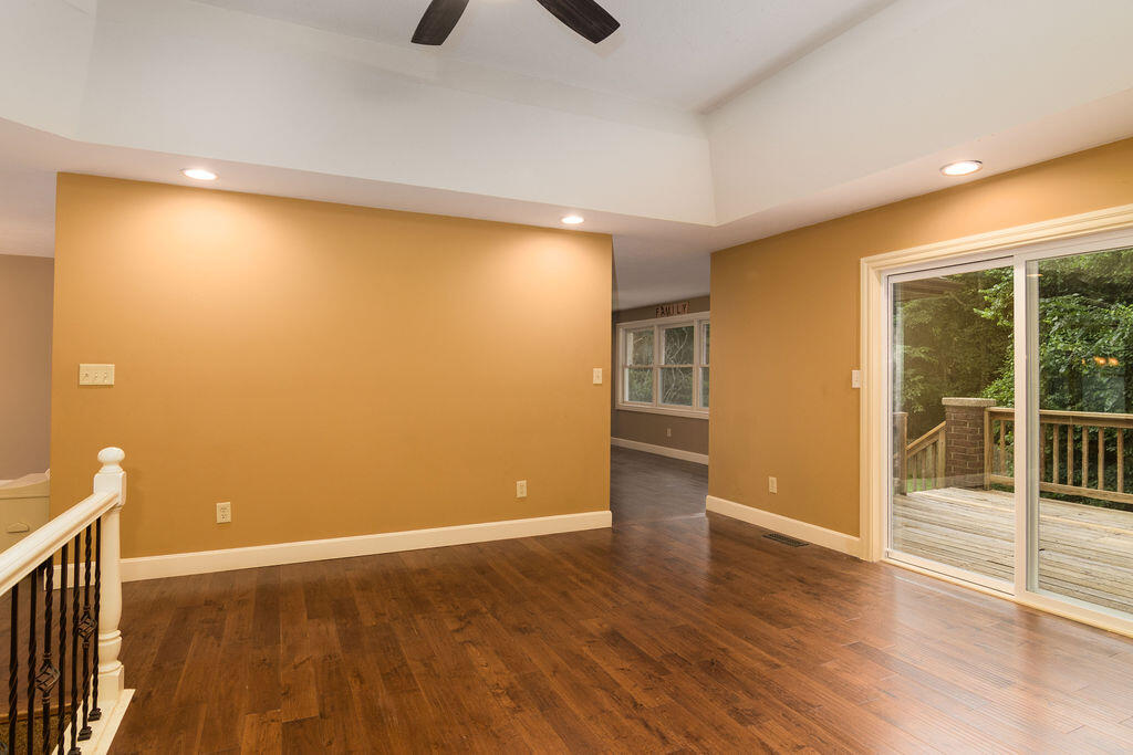 147 River Bluff Drive Property Photo 8