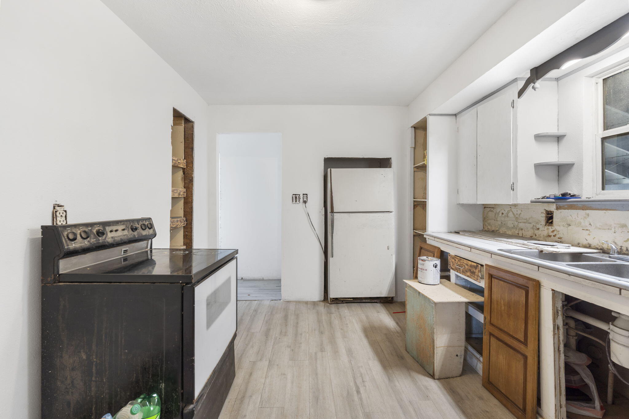 711 West Hovey Street Property Photo 7