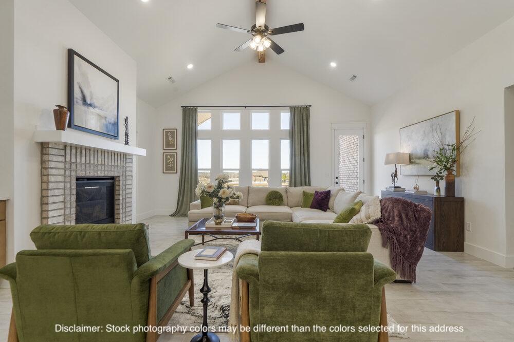 908 Silver Oaks Drive Property Photo 8