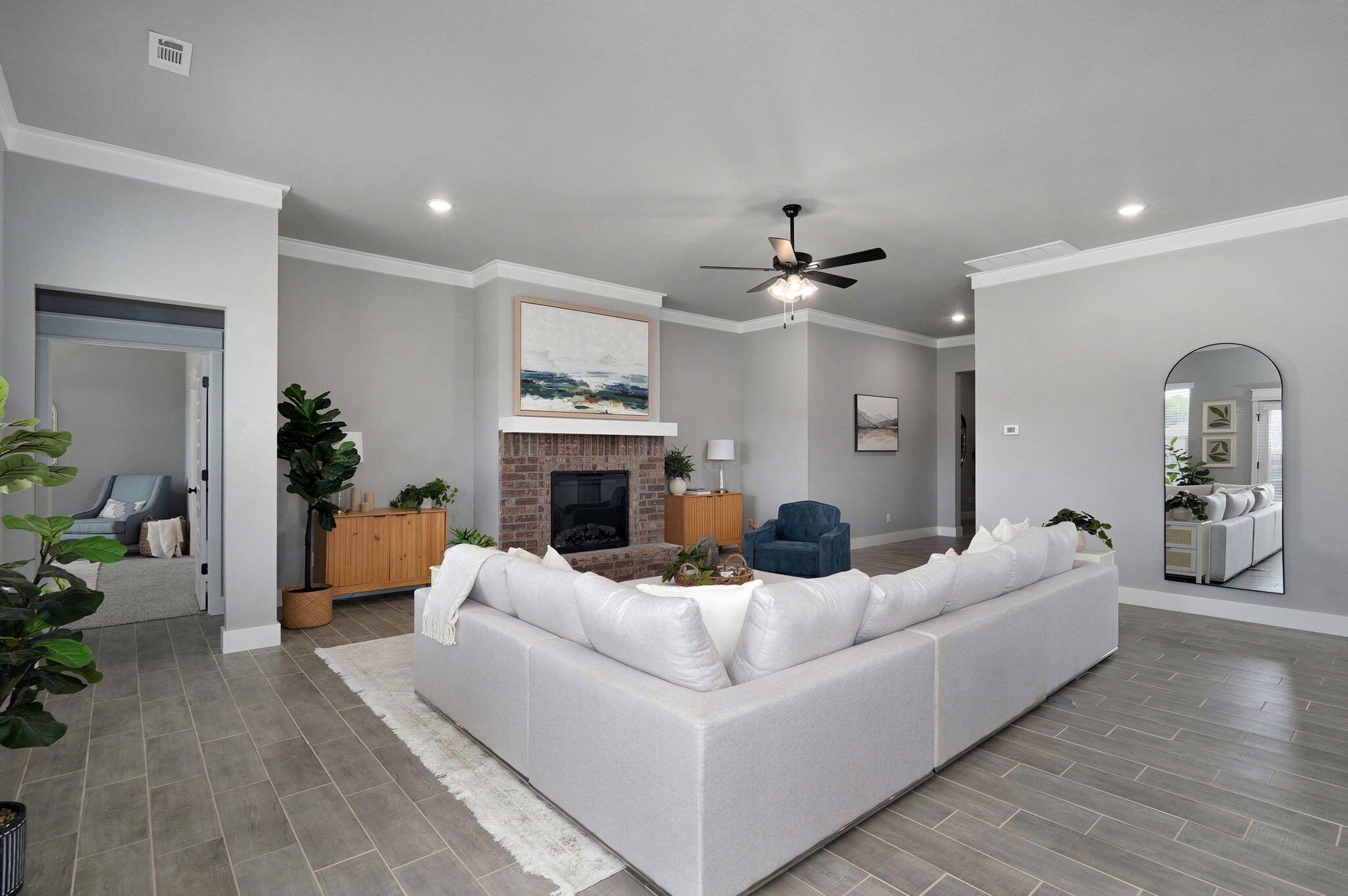 5205 South Morgan Avenue Property Photo 6