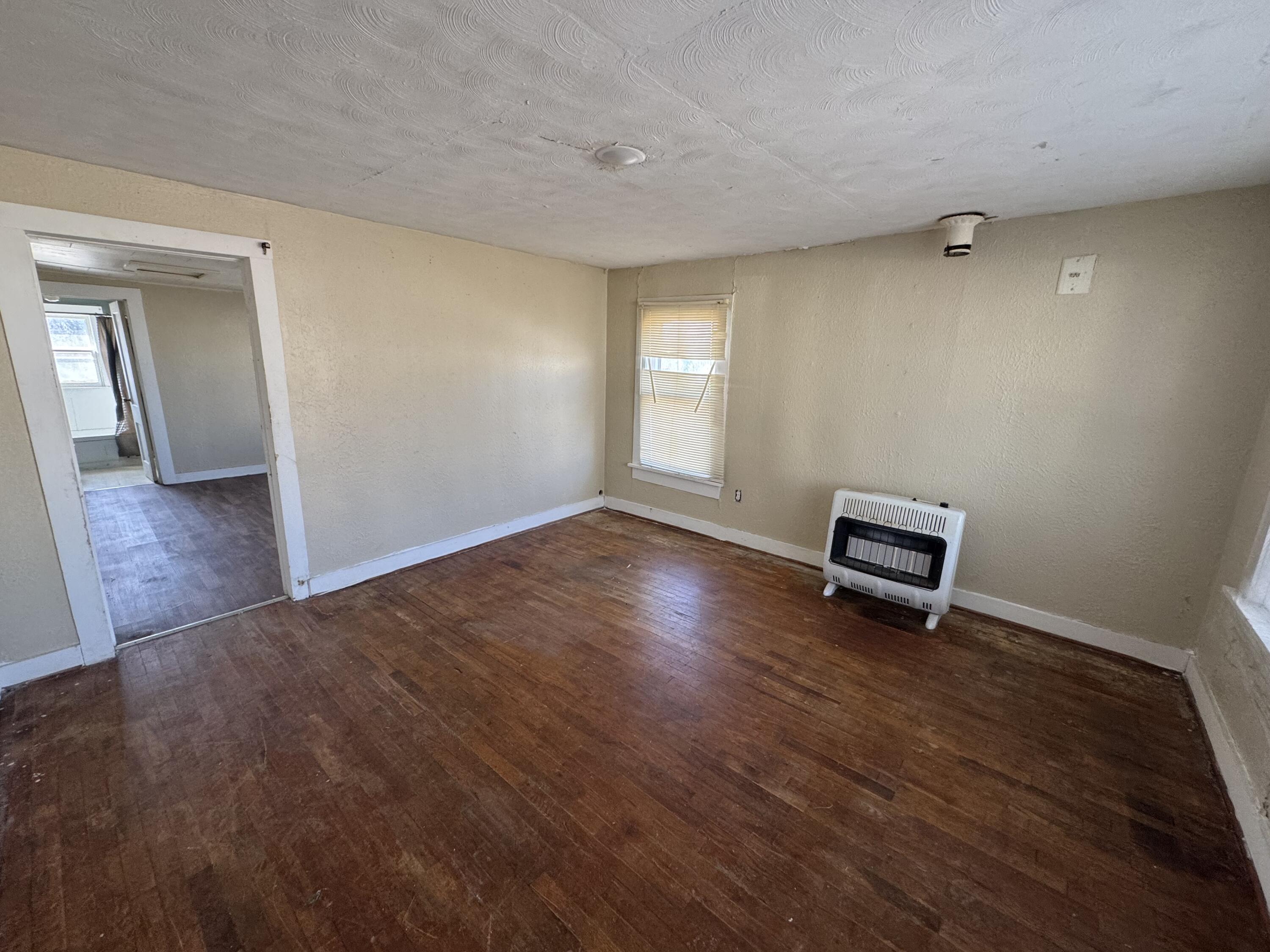 201 West Pennington Avenue Property Photo 15