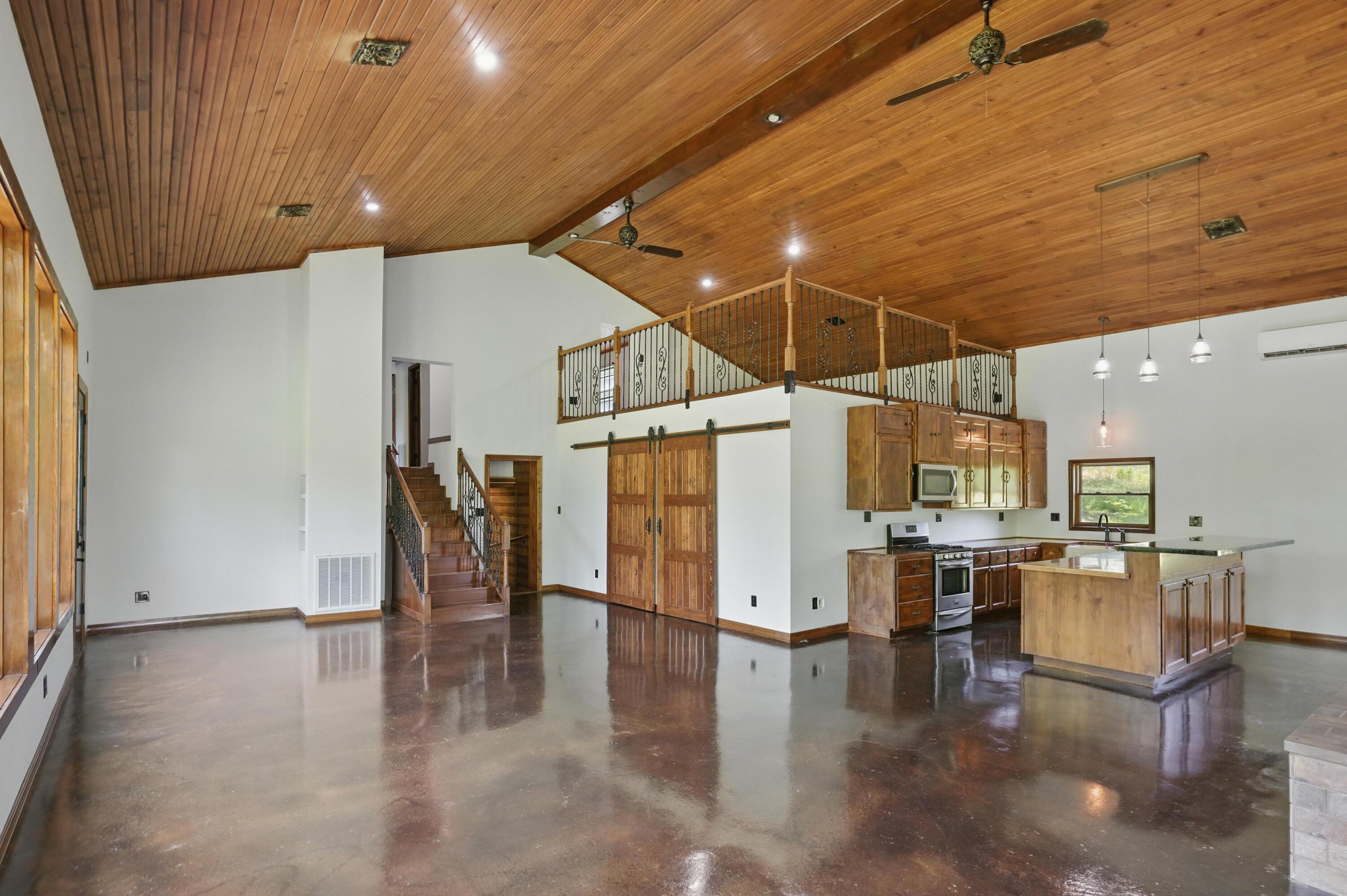 1822 Reinmiller Road Property Photo 5