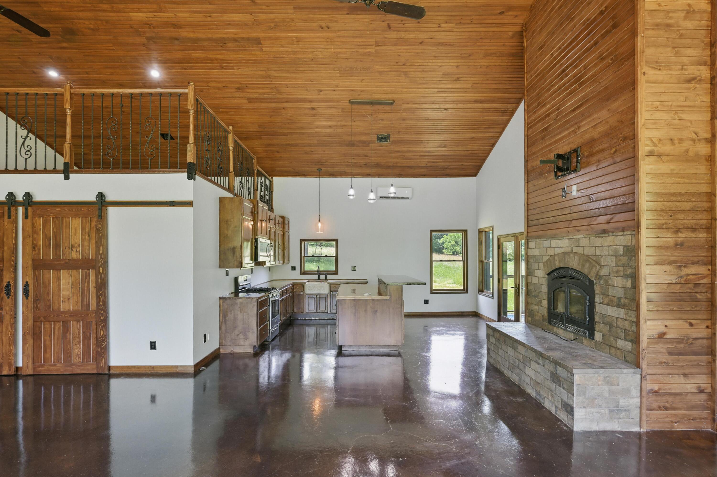 1822 Reinmiller Road Property Photo 6