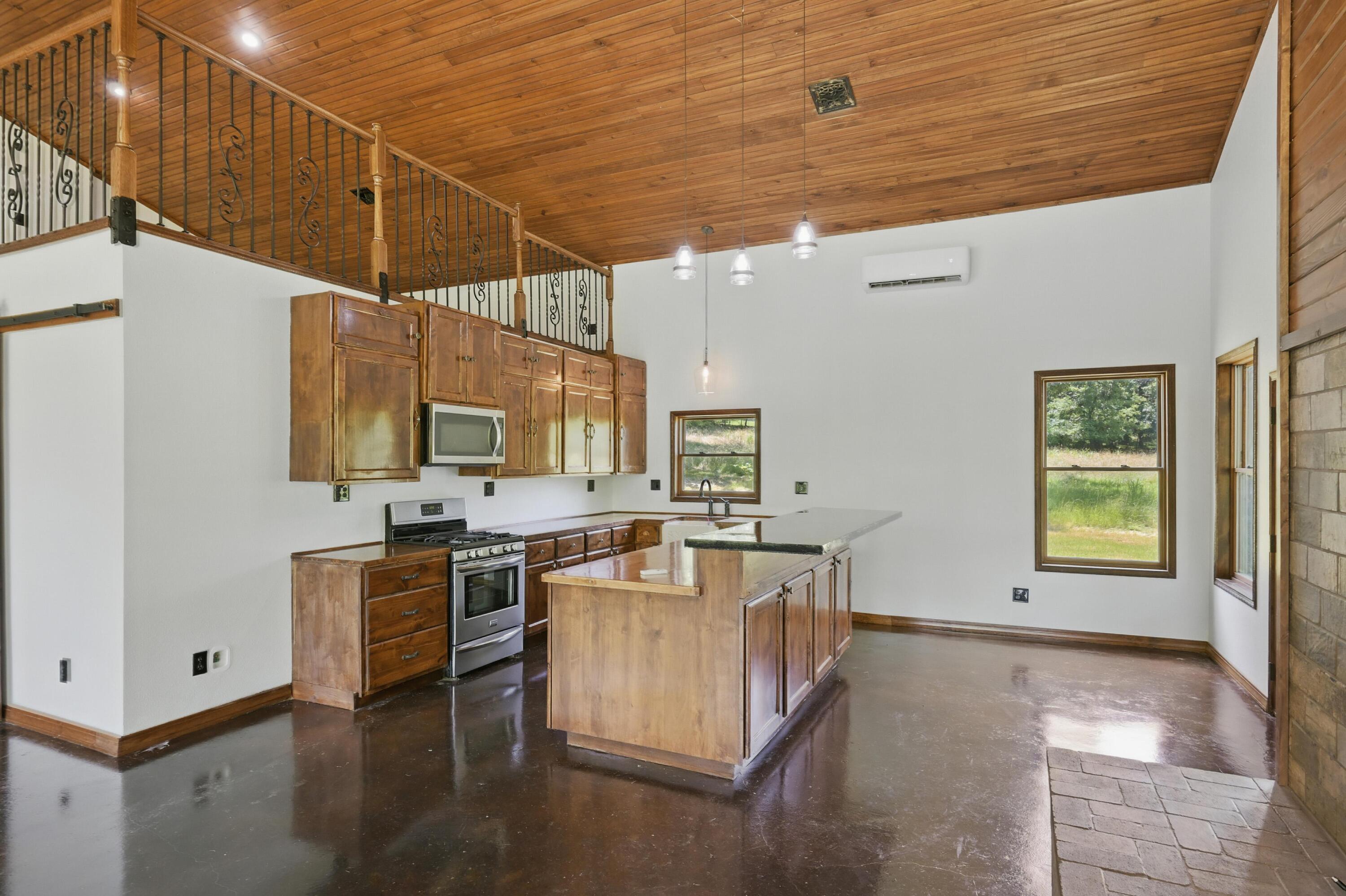 1822 Reinmiller Road Property Photo 7