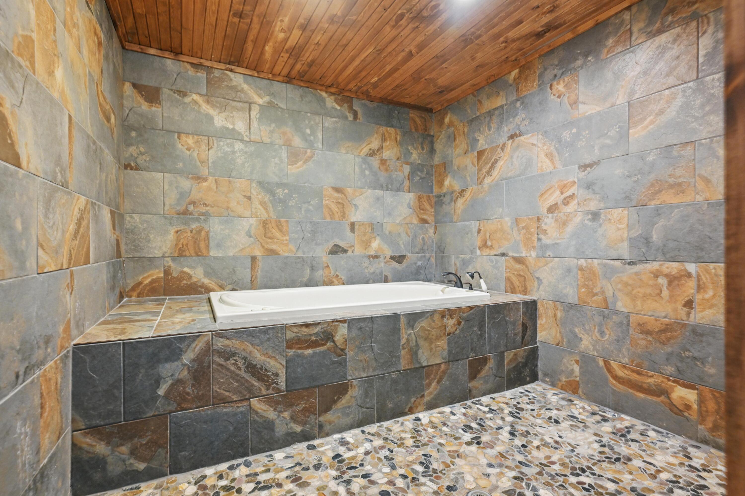 1822 Reinmiller Road Property Photo 36