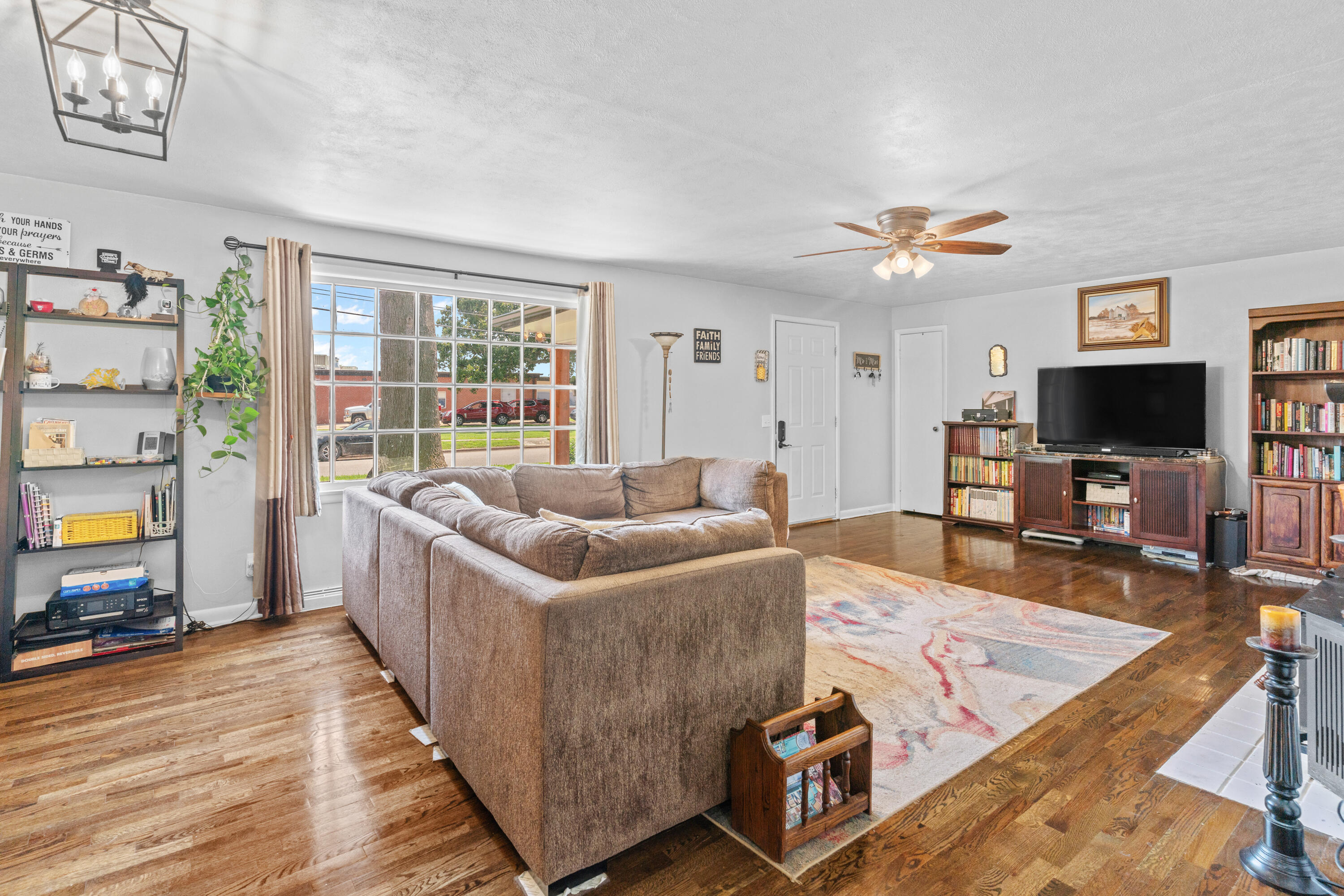 603 West Jackson Street Property Photo 5