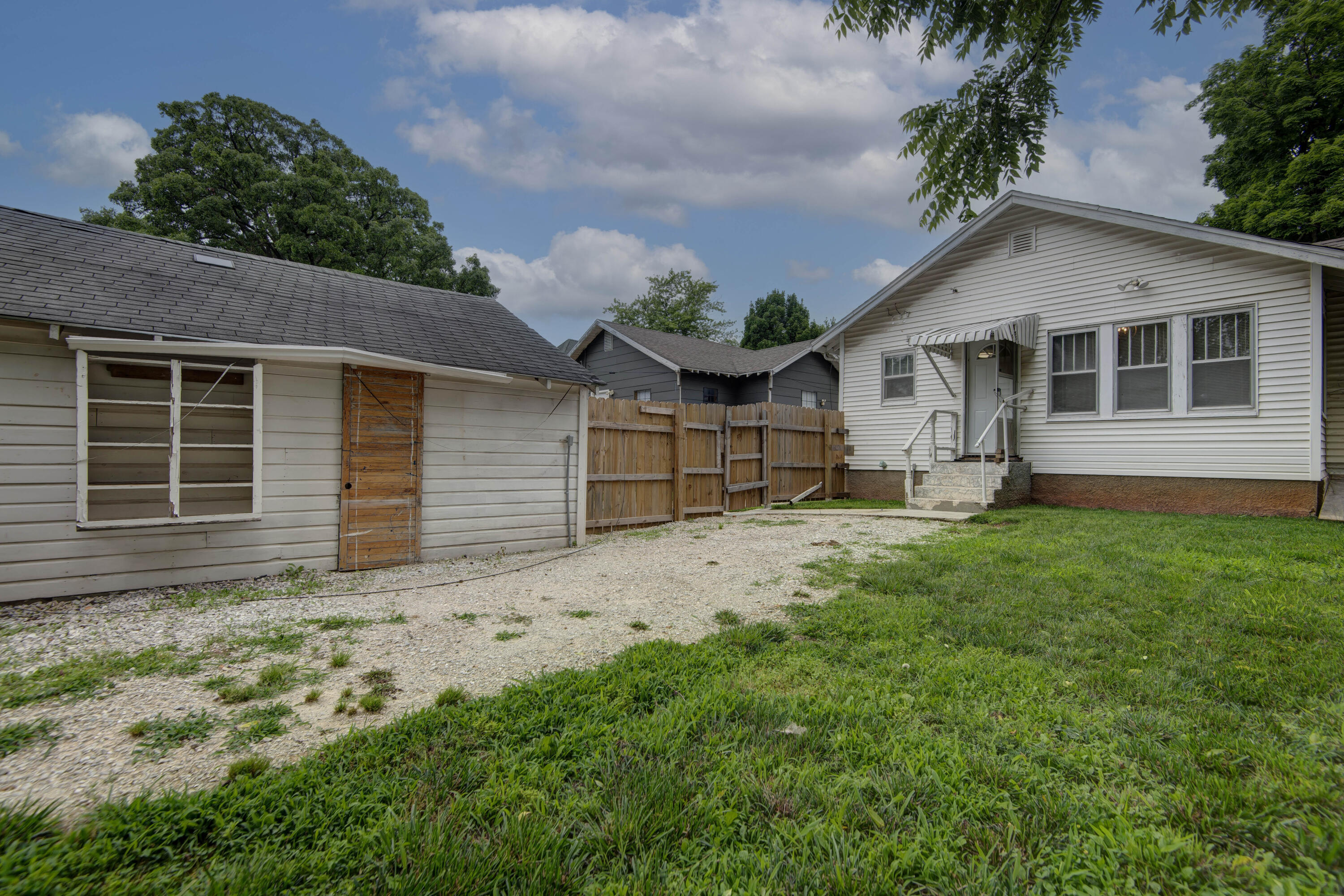 1612 North Grant Avenue Property Photo 17