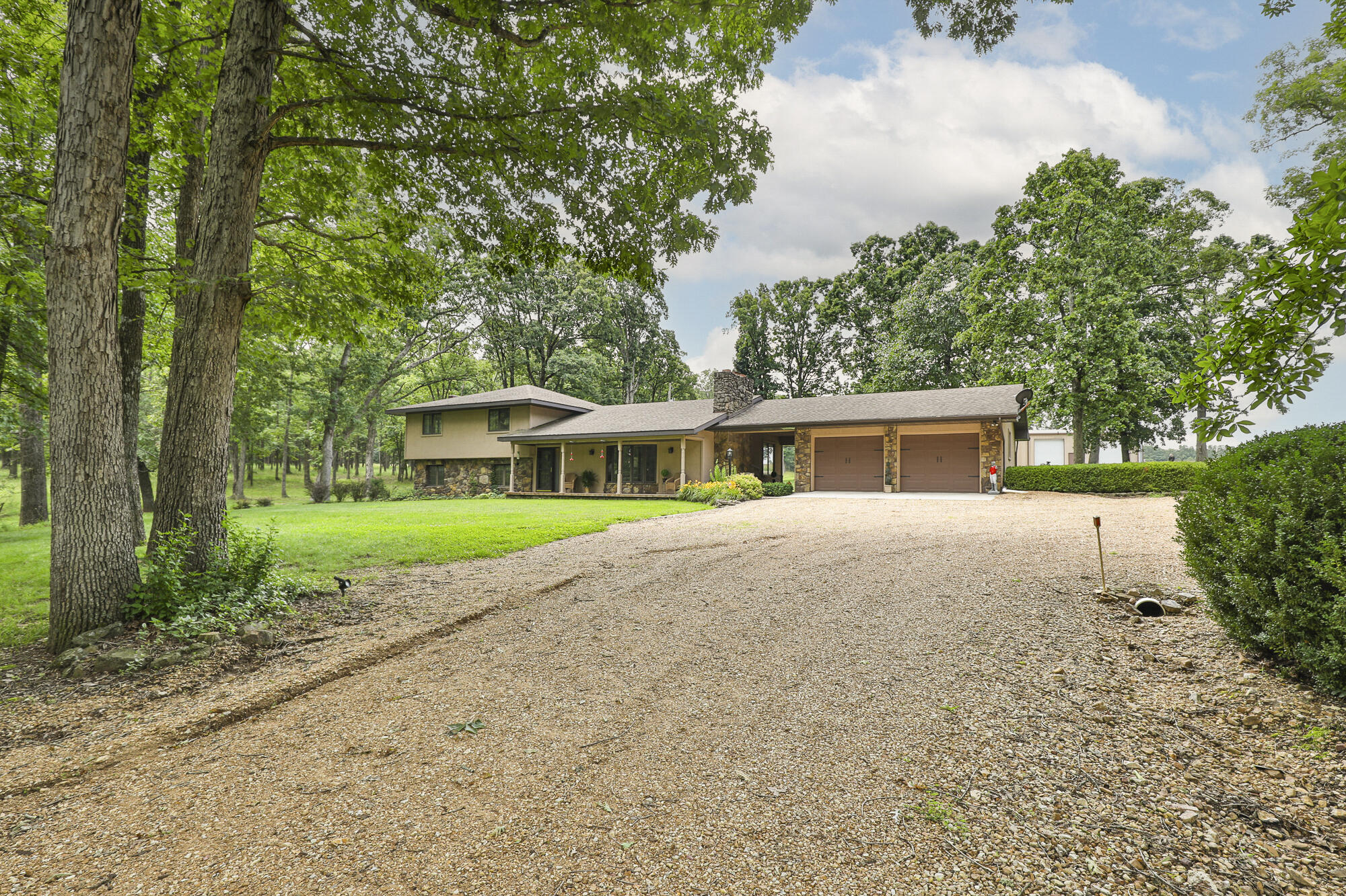 2620 Big Timber Road Property Photo 5