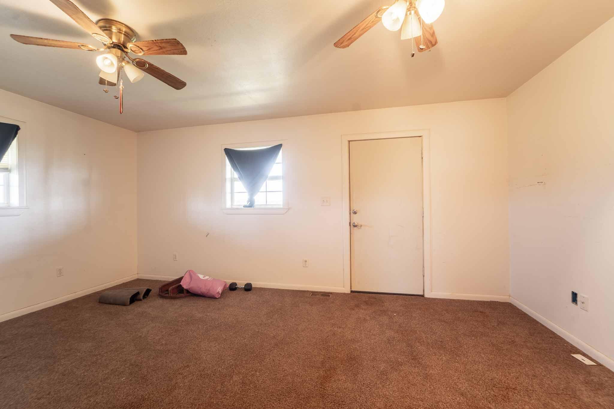 15608 Lawrence 2007 Property Photo 15