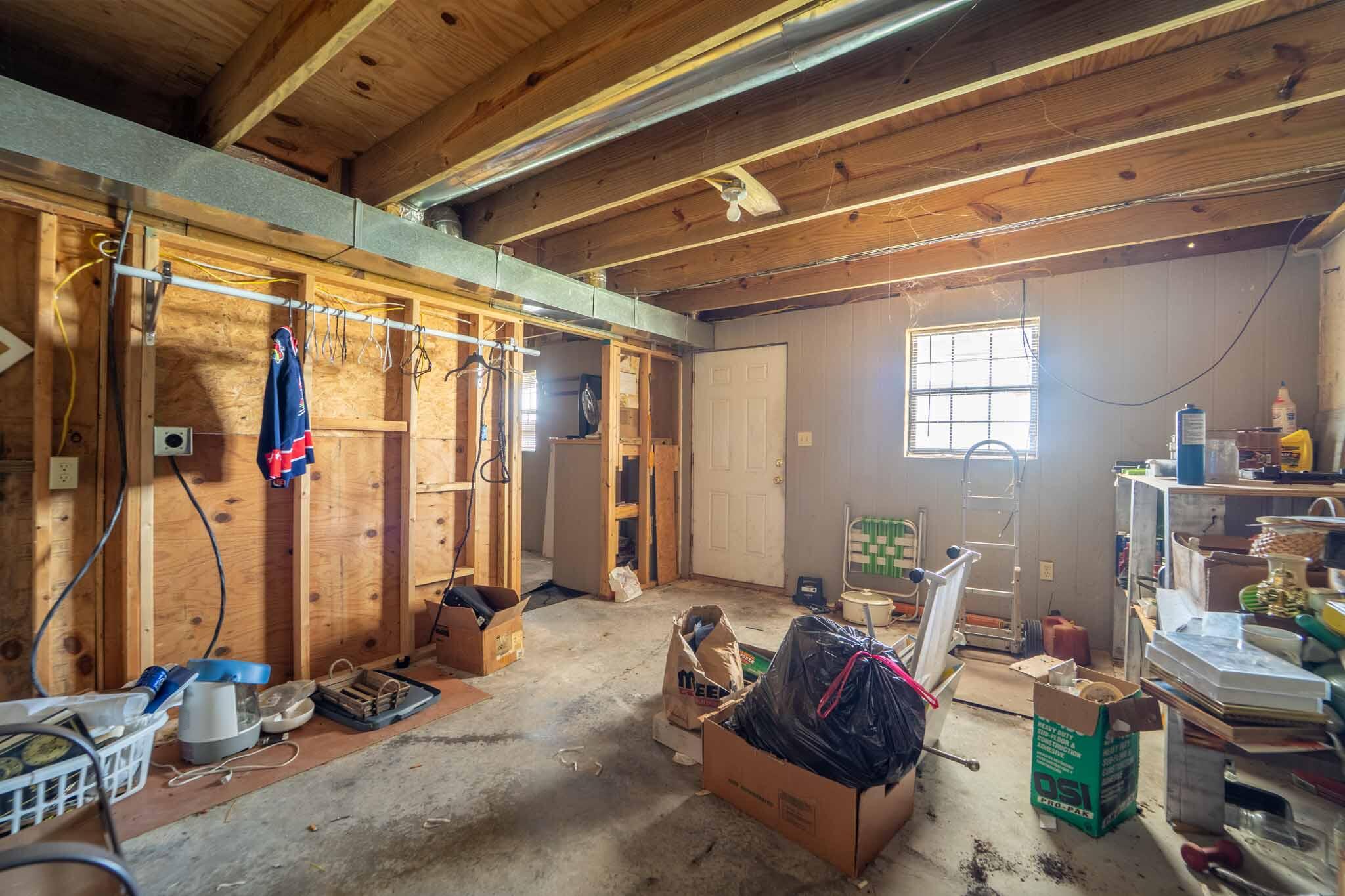 15608 Lawrence 2007 Property Photo 21