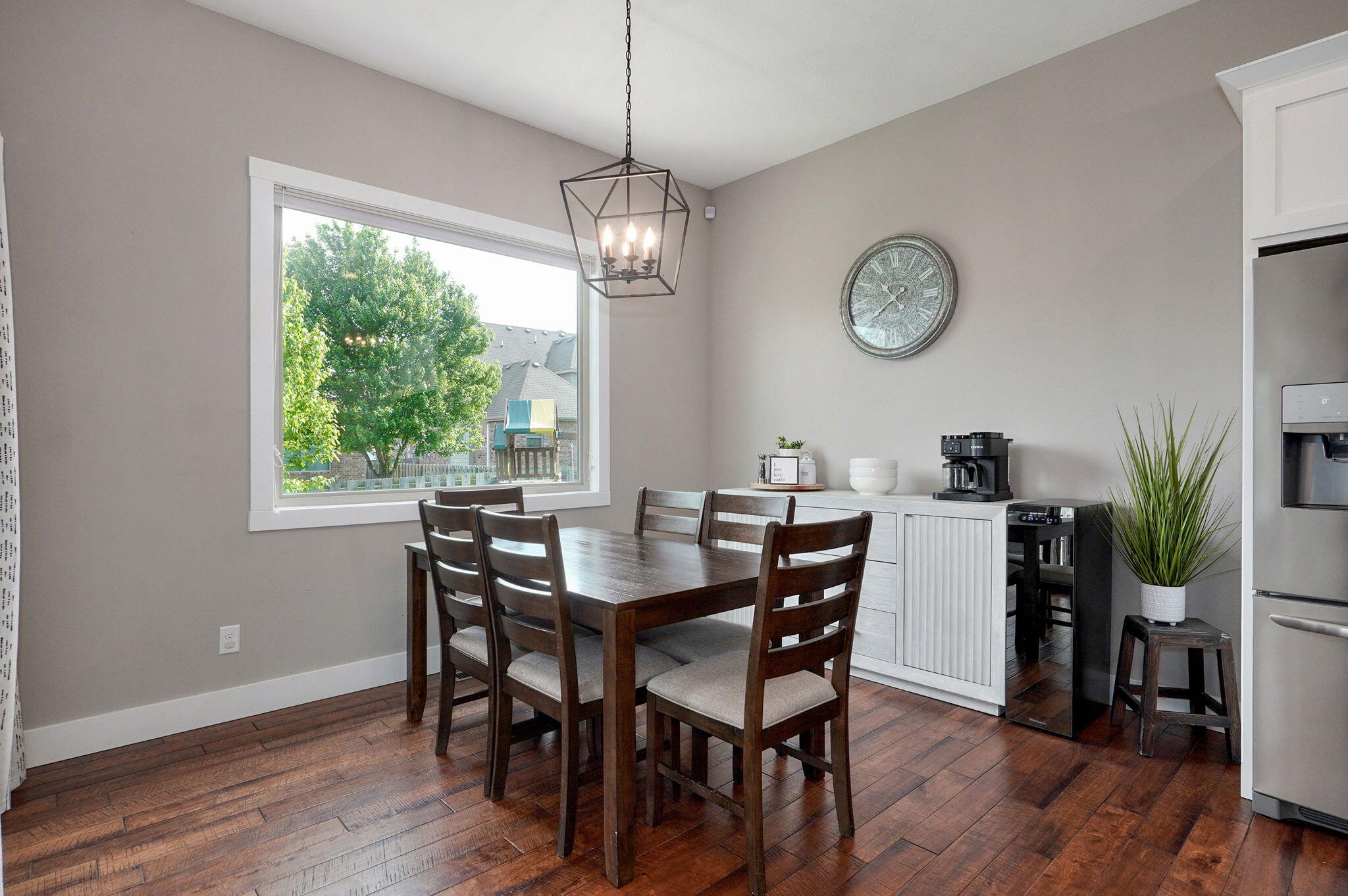 926 East Downshire Drive Property Photo 13