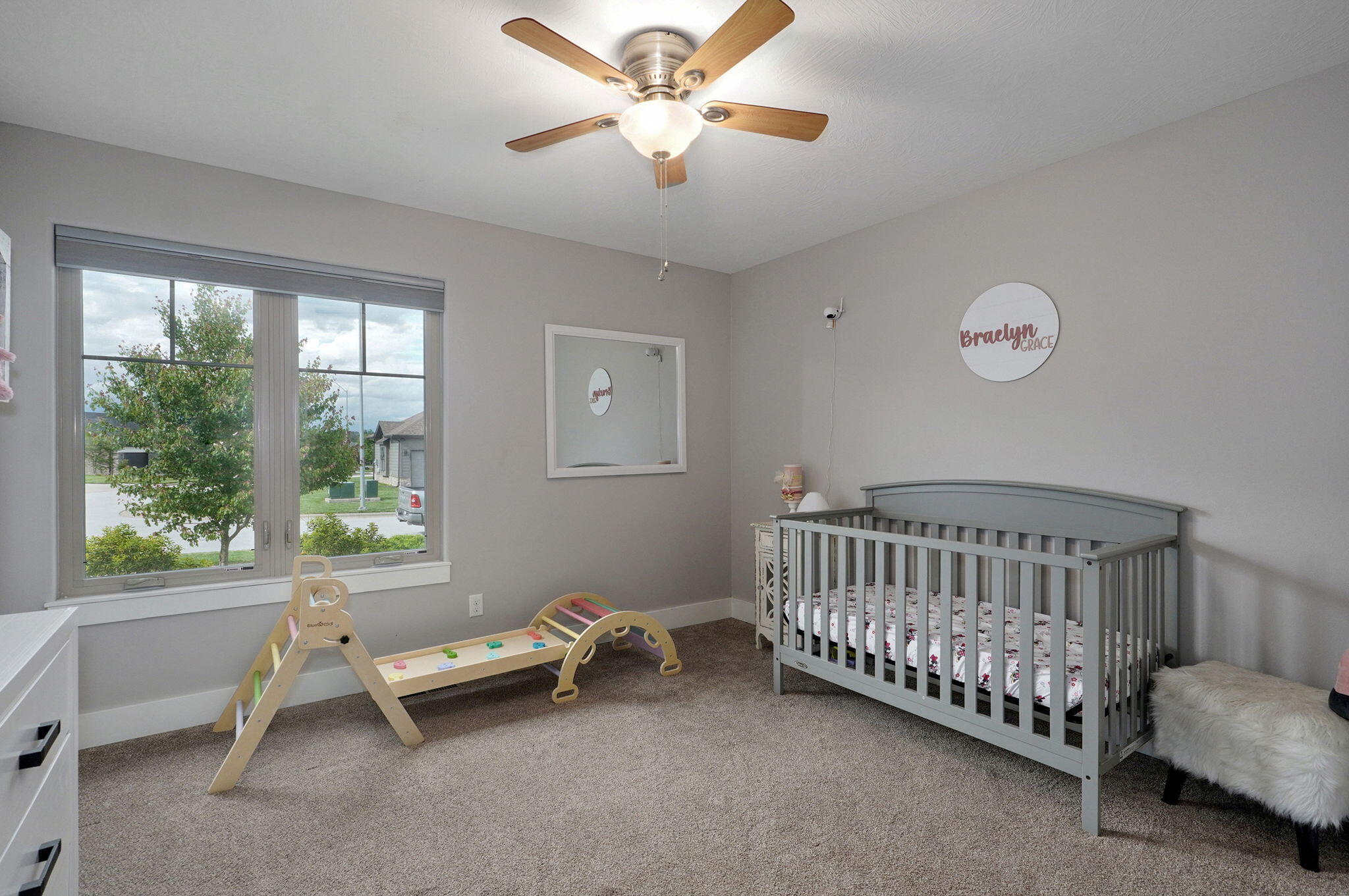 926 East Downshire Drive Property Photo 26