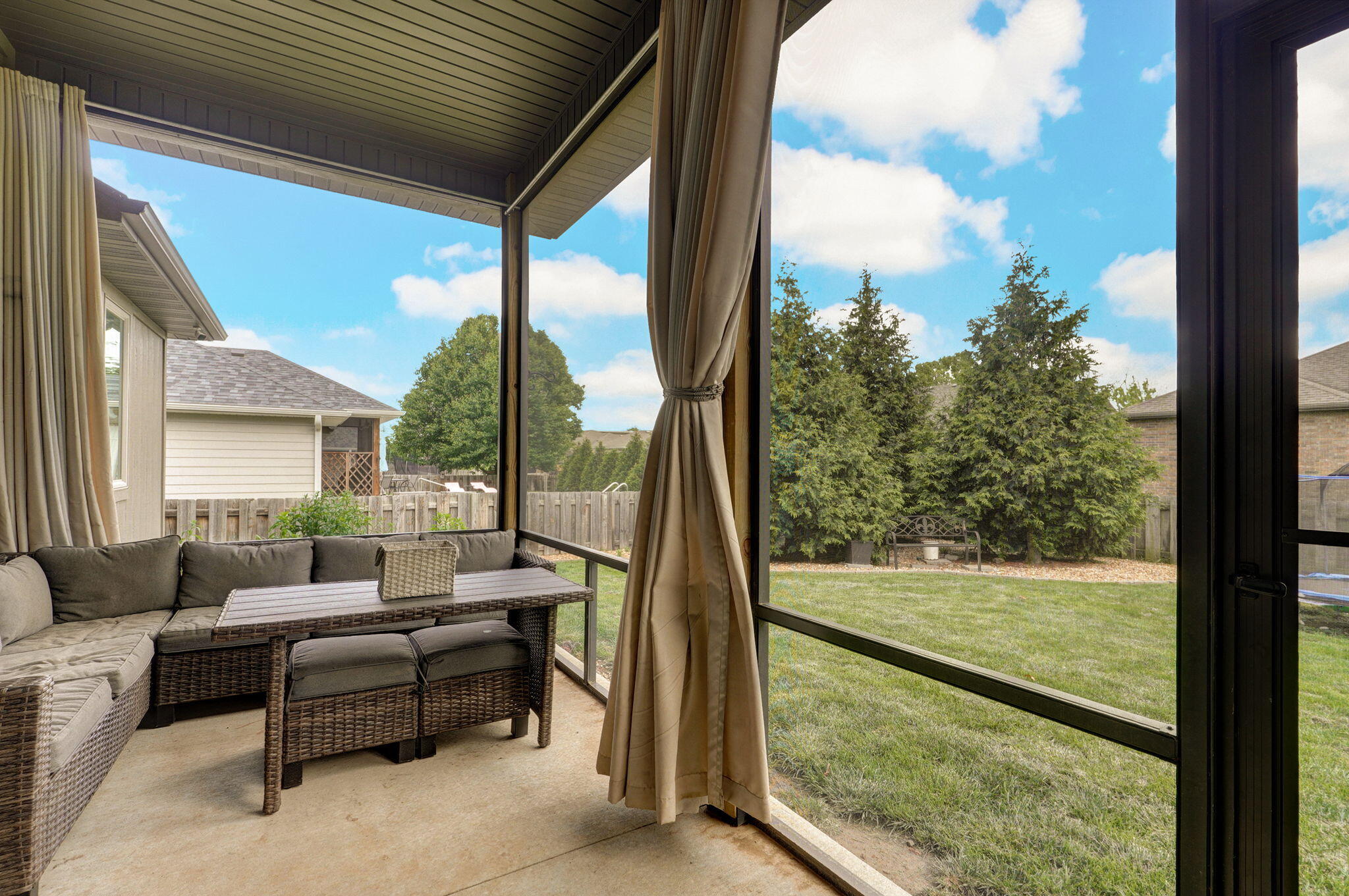 926 East Downshire Drive Property Photo 31