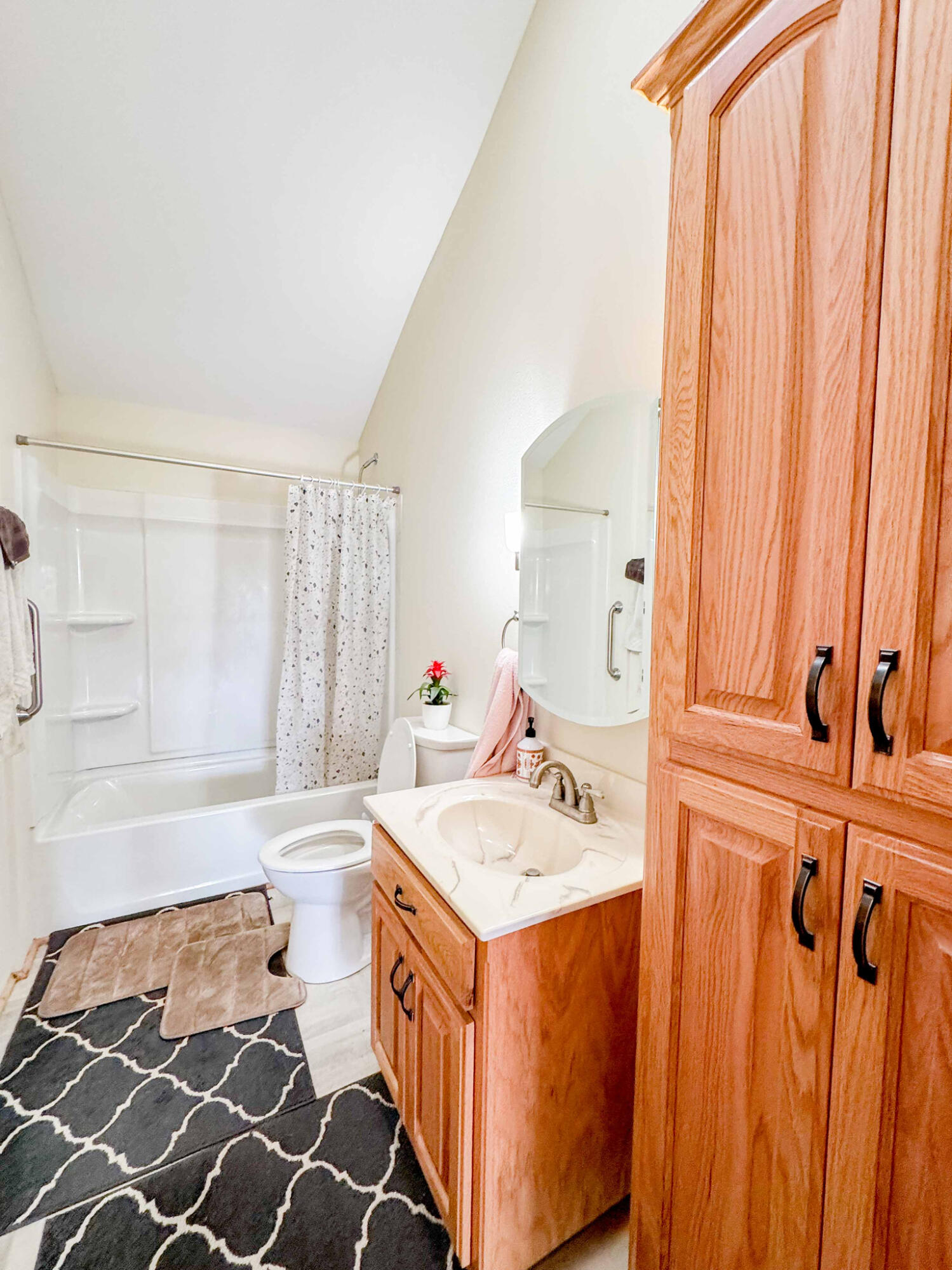 317 C Spicer Lane Property Photo 13