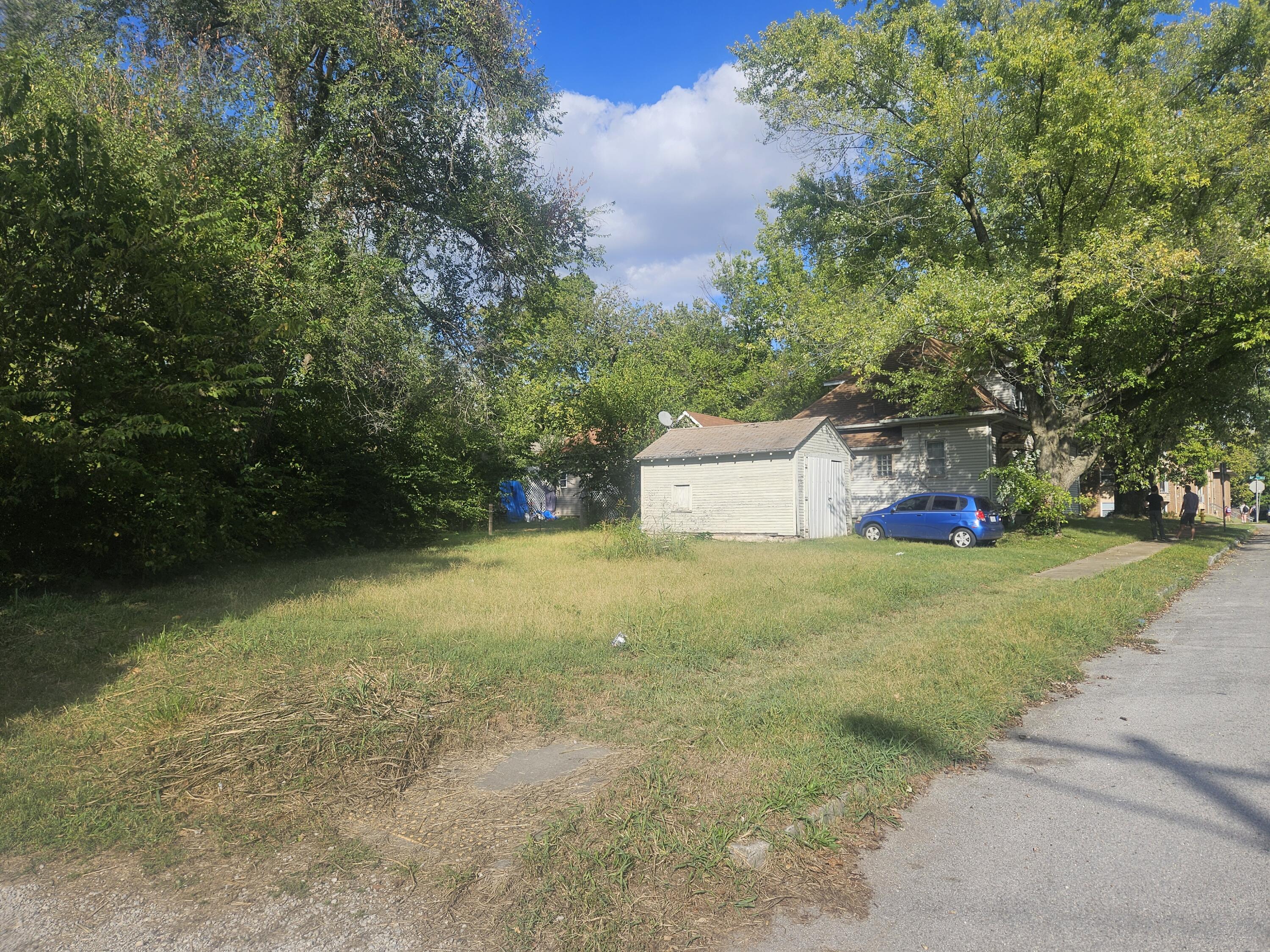 447 South New Property Photo 4