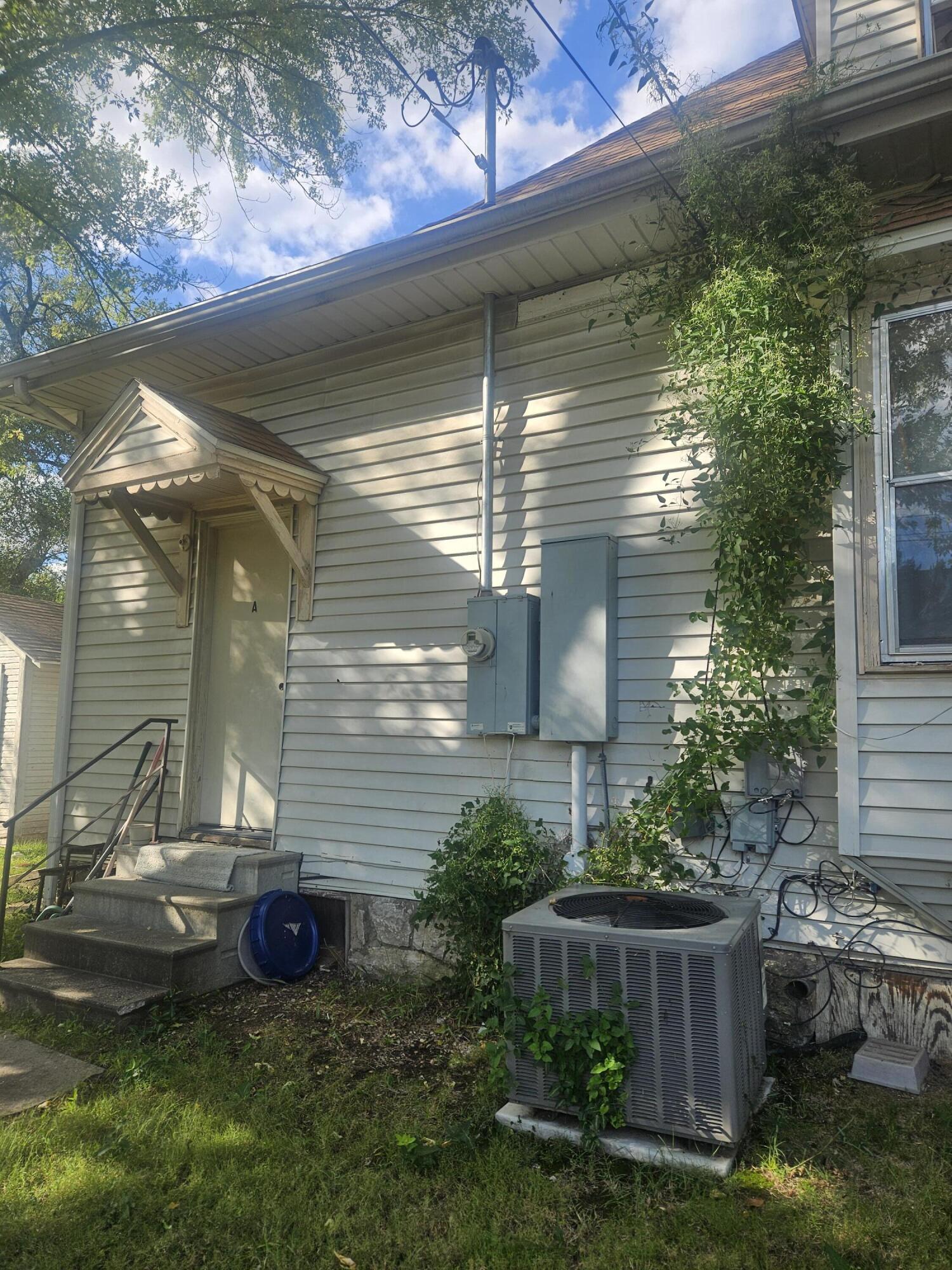 447 South New Property Photo 6