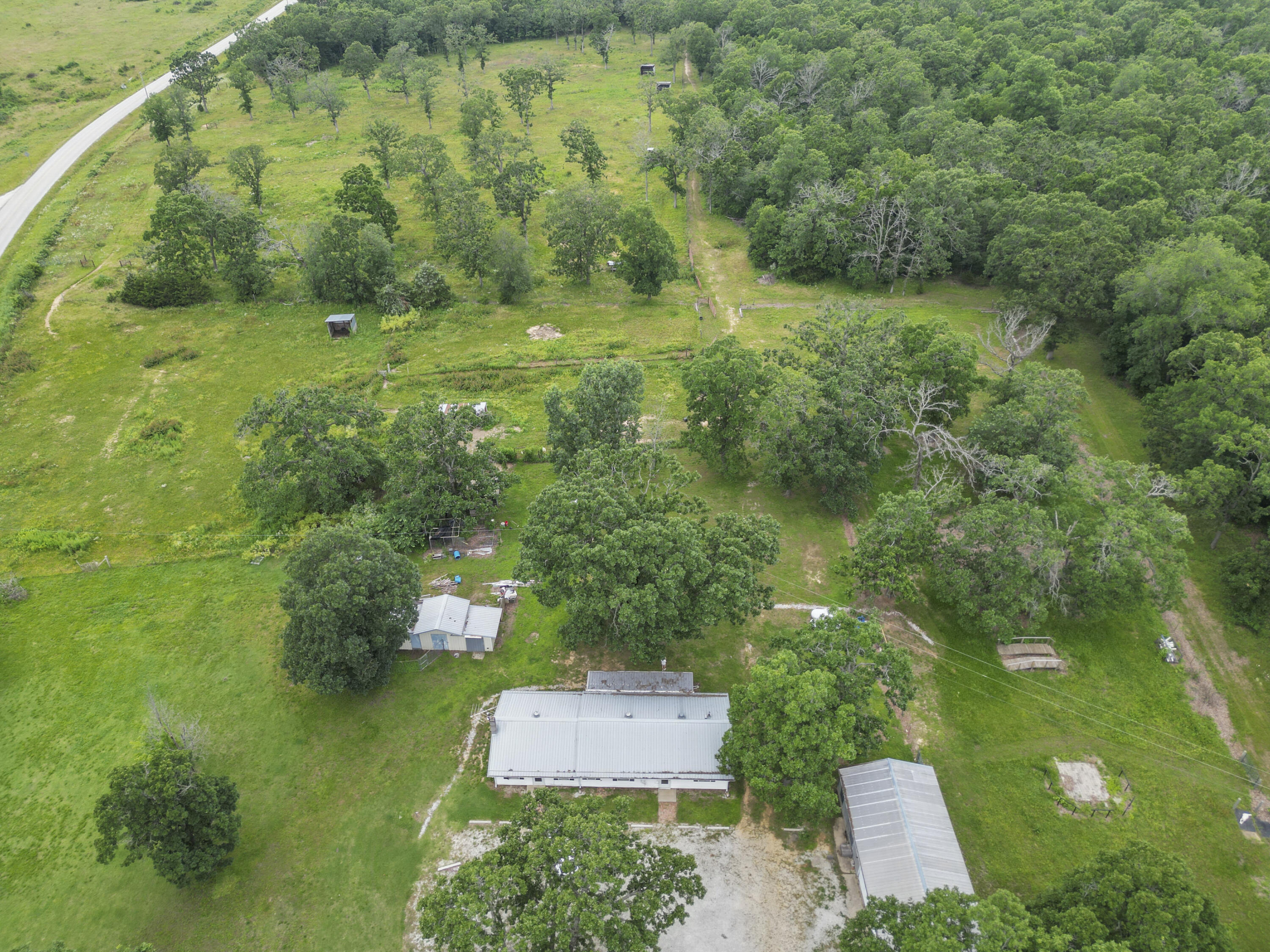 18905 South Highway 97 Property Photo 1