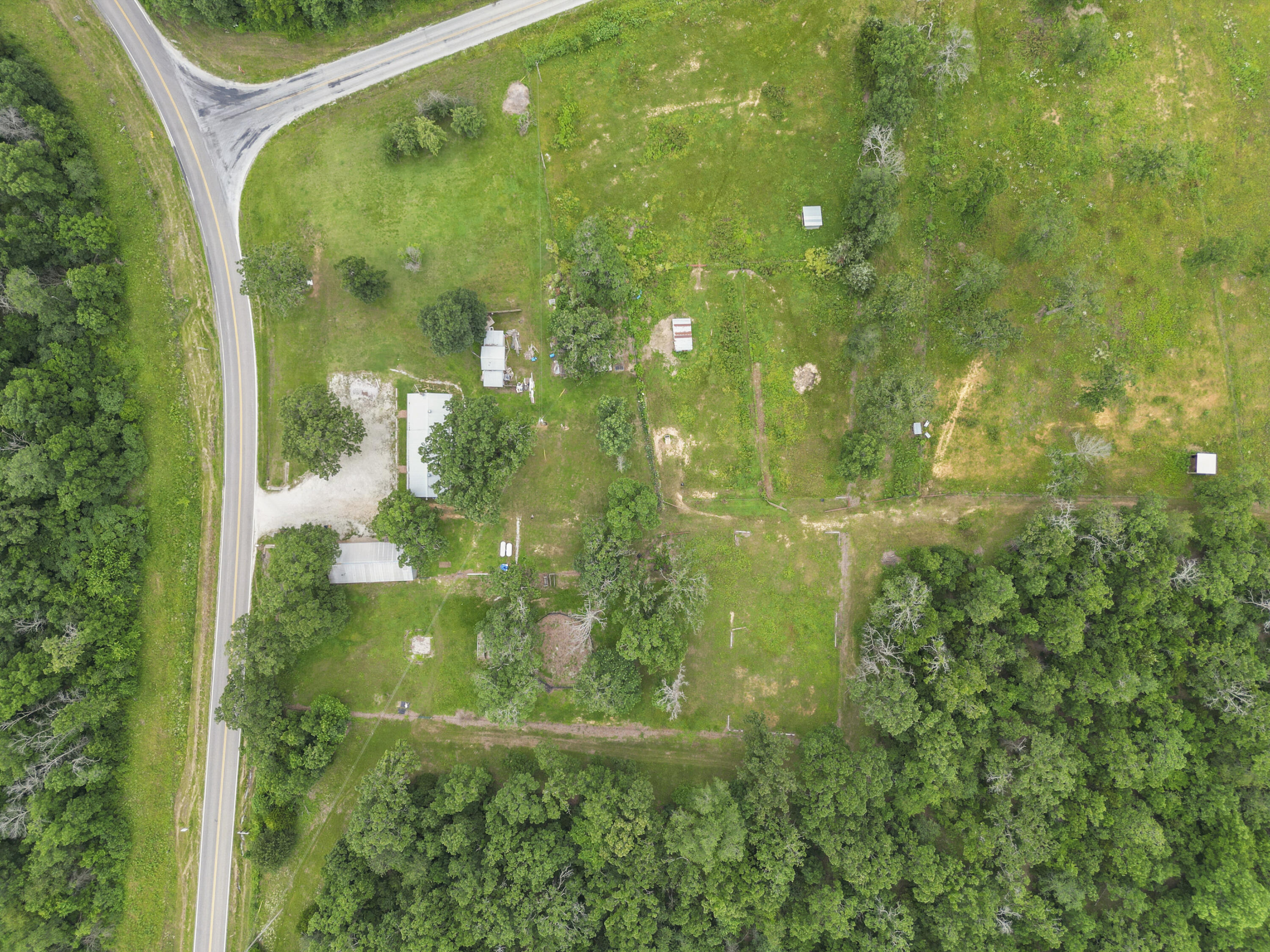 18905 South Highway 97 Property Photo 14