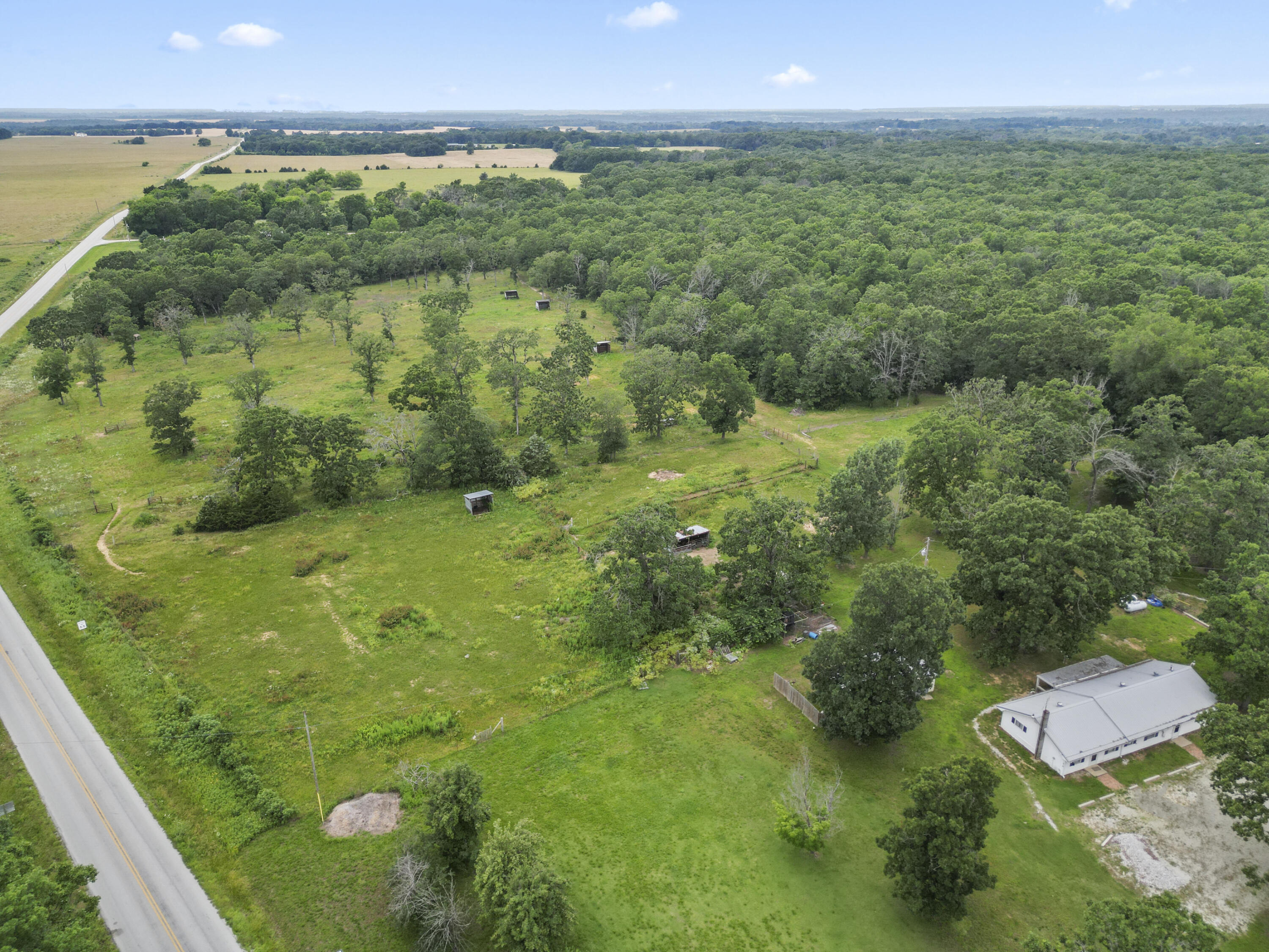 18905 South Highway 97 Property Photo 27