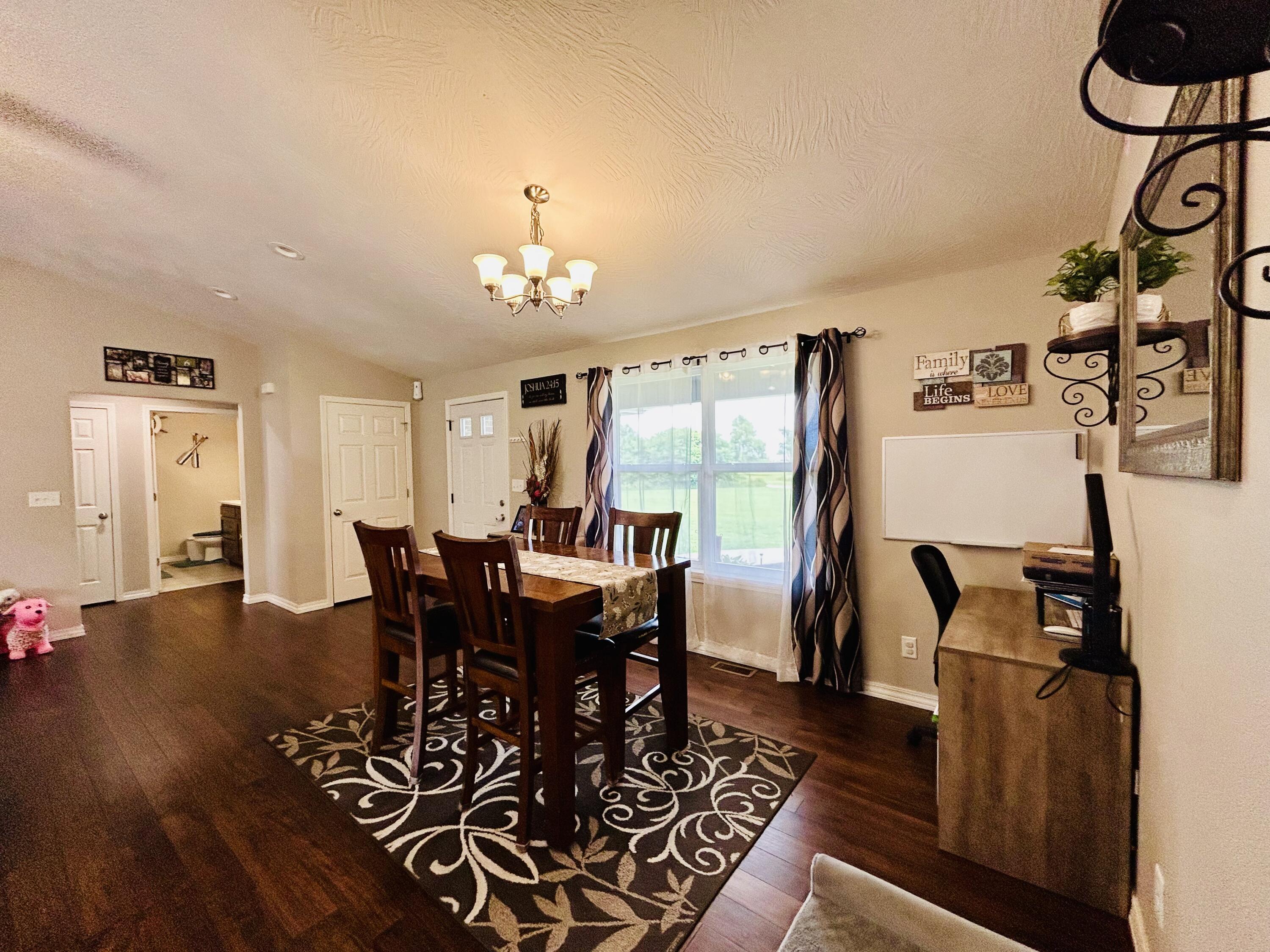 8835 Lawrence 2220 Property Photo 12