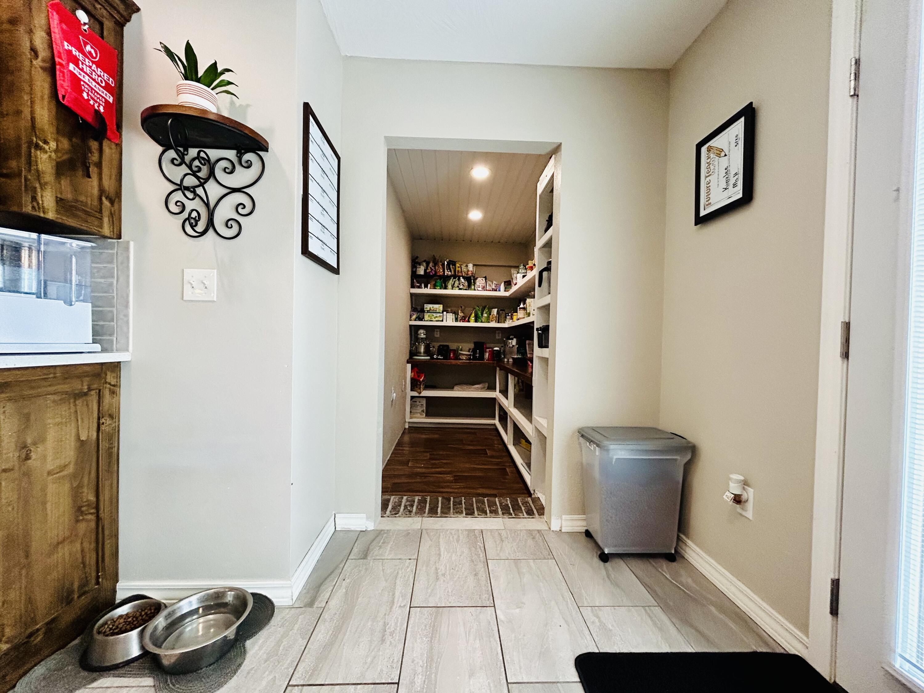 8835 Lawrence 2220 Property Photo 16