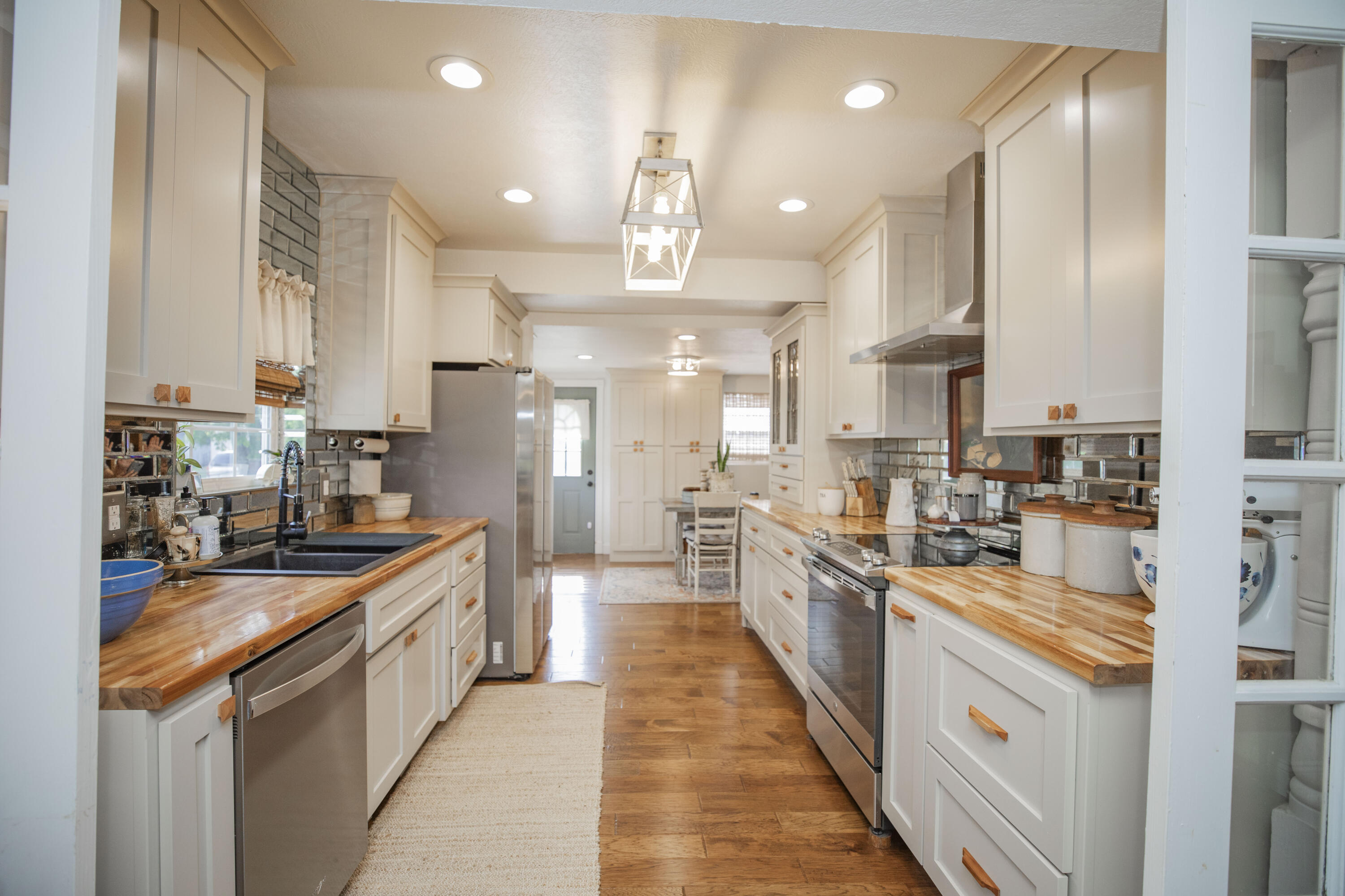 600 South Street Property Photo 10