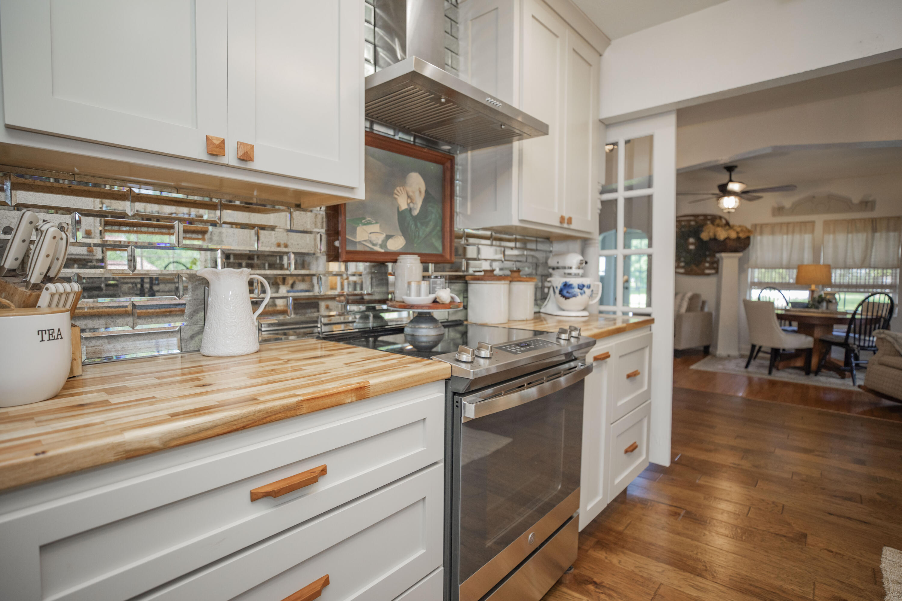 600 South Street Property Photo 13