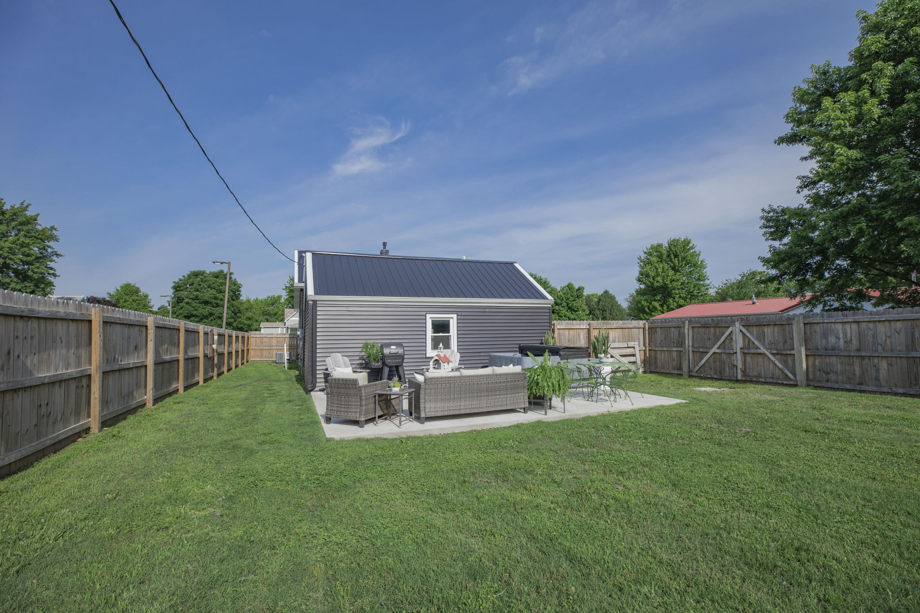 600 South Street Property Photo 40