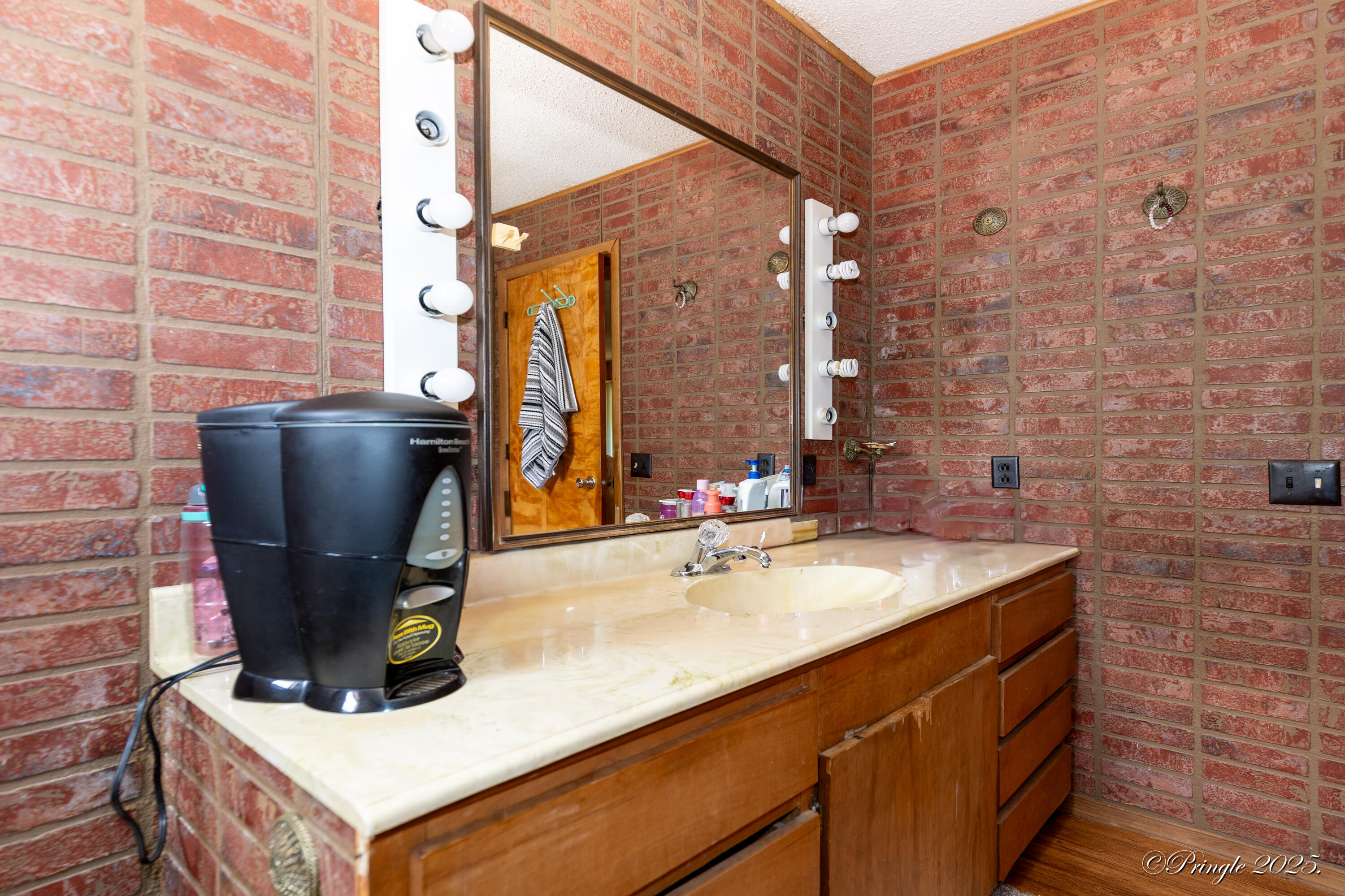 478 Craig Street Property Photo 24