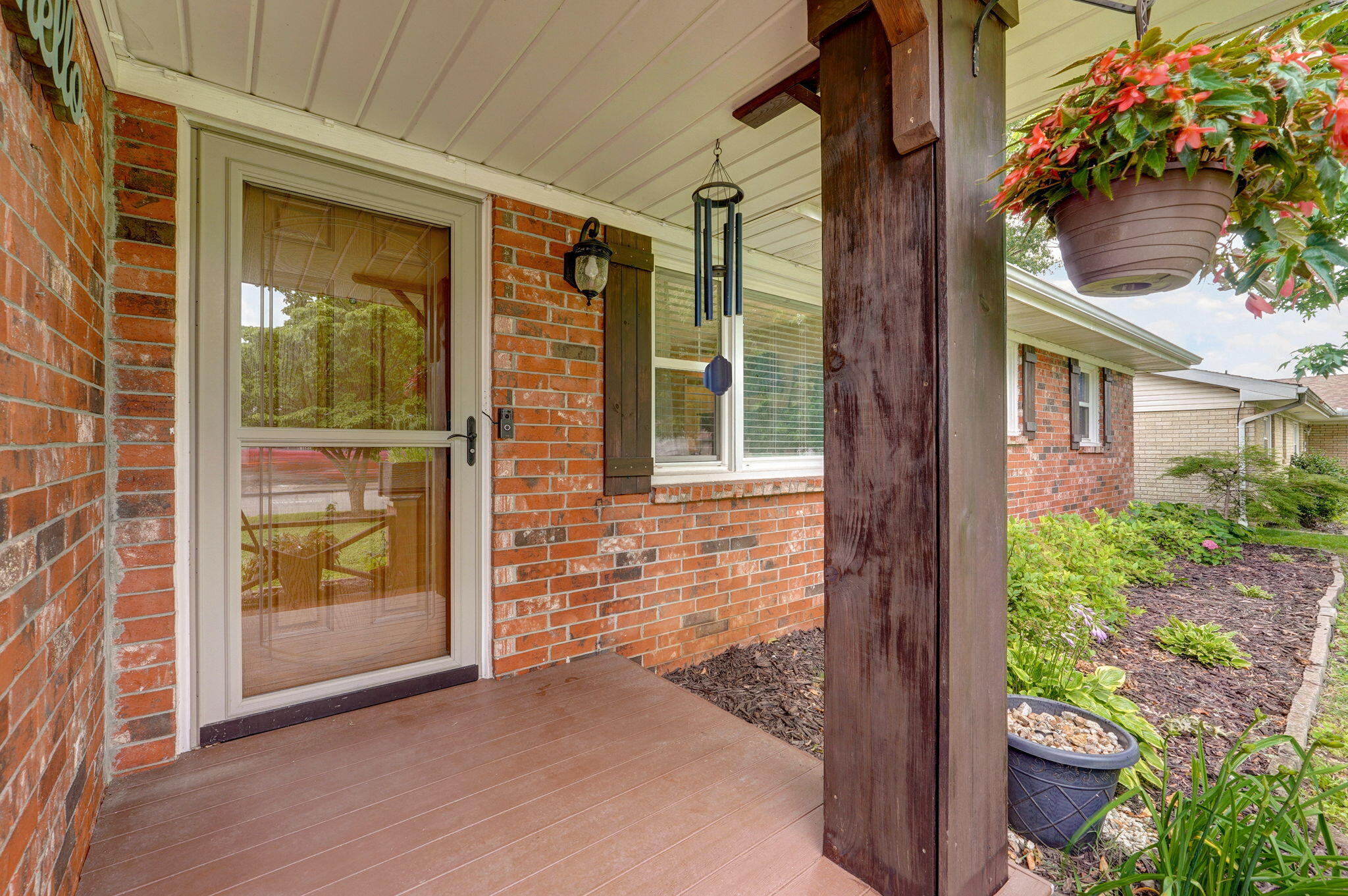 3449 North Rogers Avenue Property Photo 4