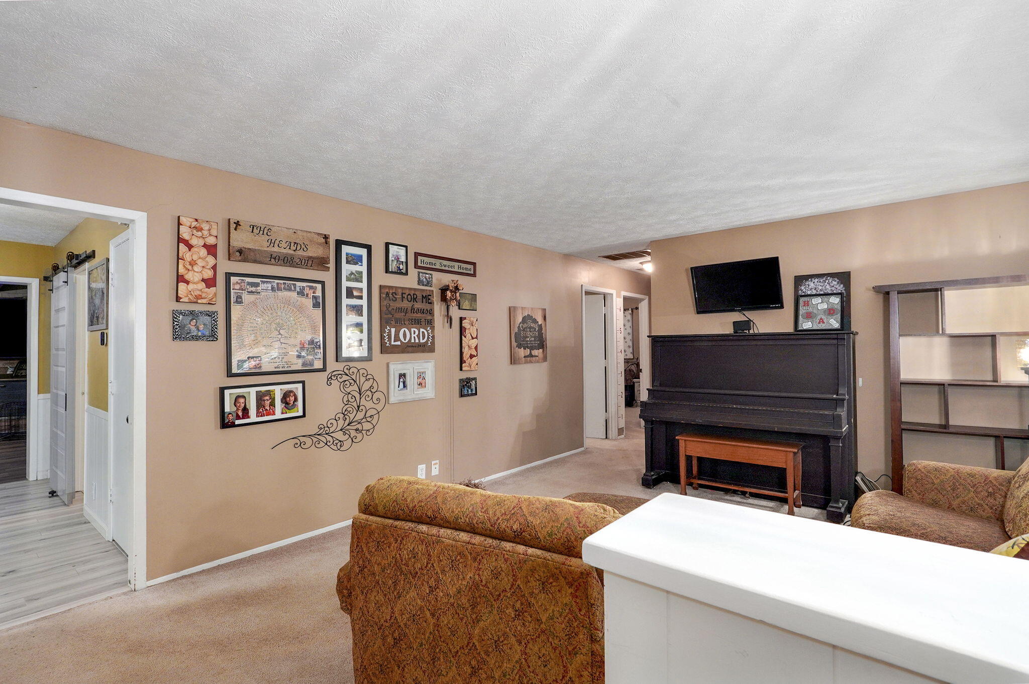 3449 North Rogers Avenue Property Photo 5