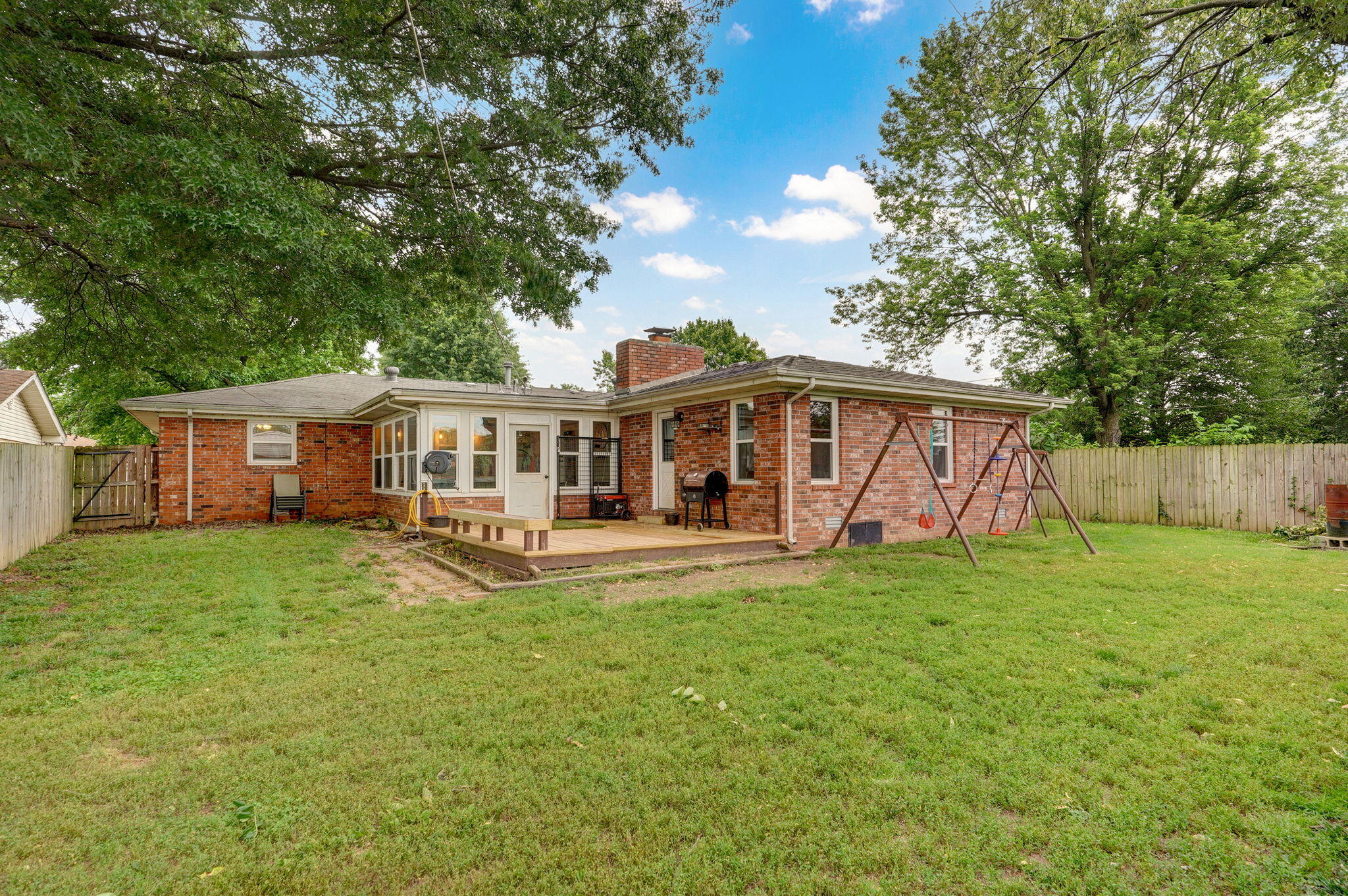 3449 North Rogers Avenue Property Photo 35