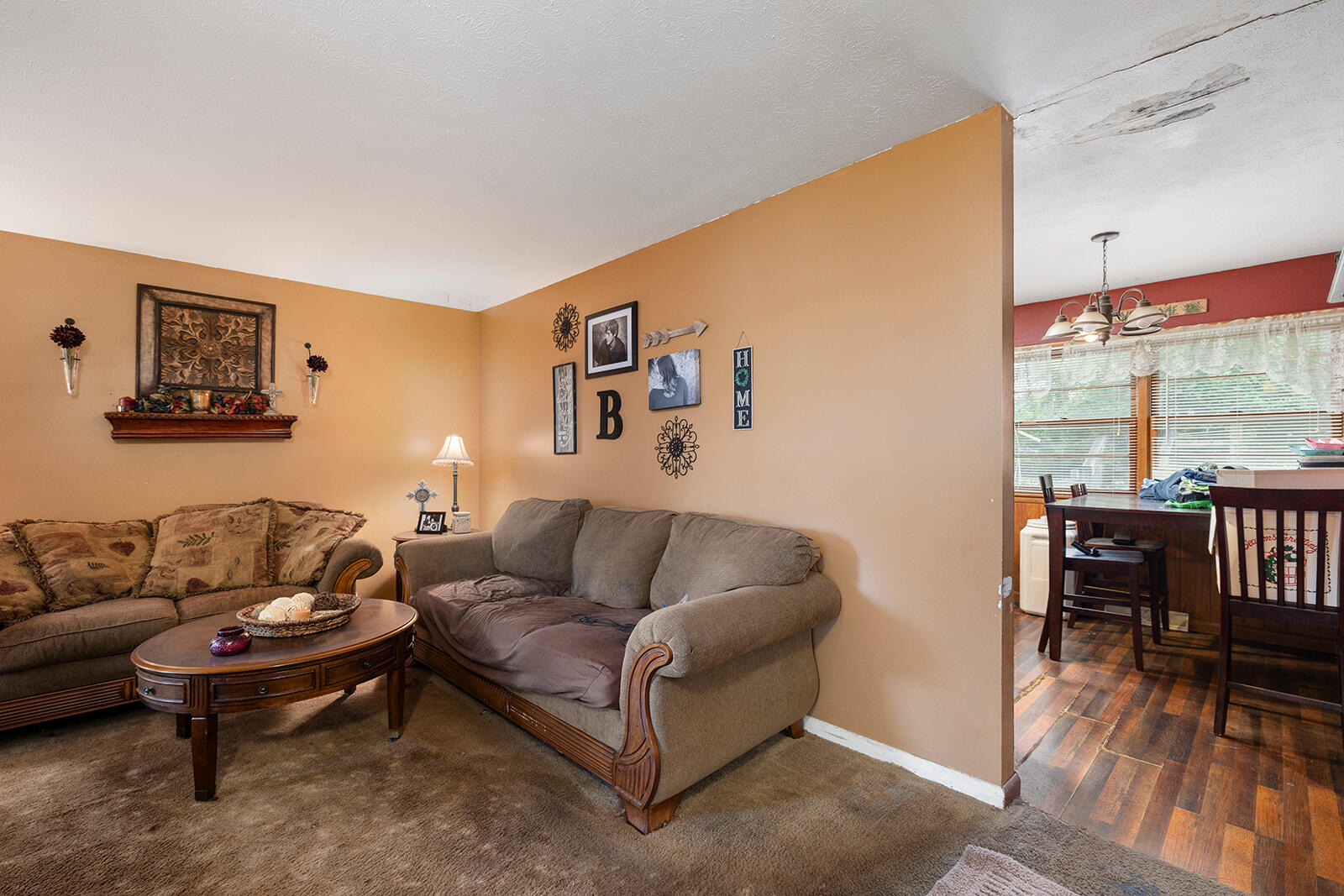 2215 East Sharon Property Photo 5