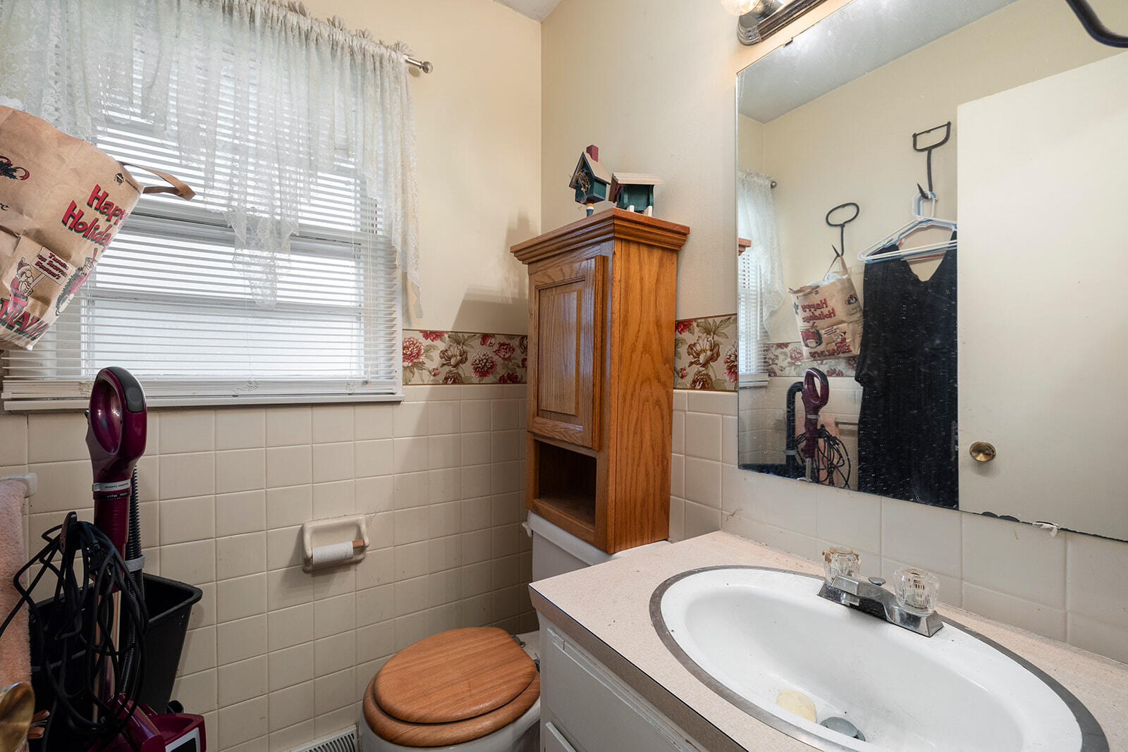 2215 East Sharon Property Photo 12