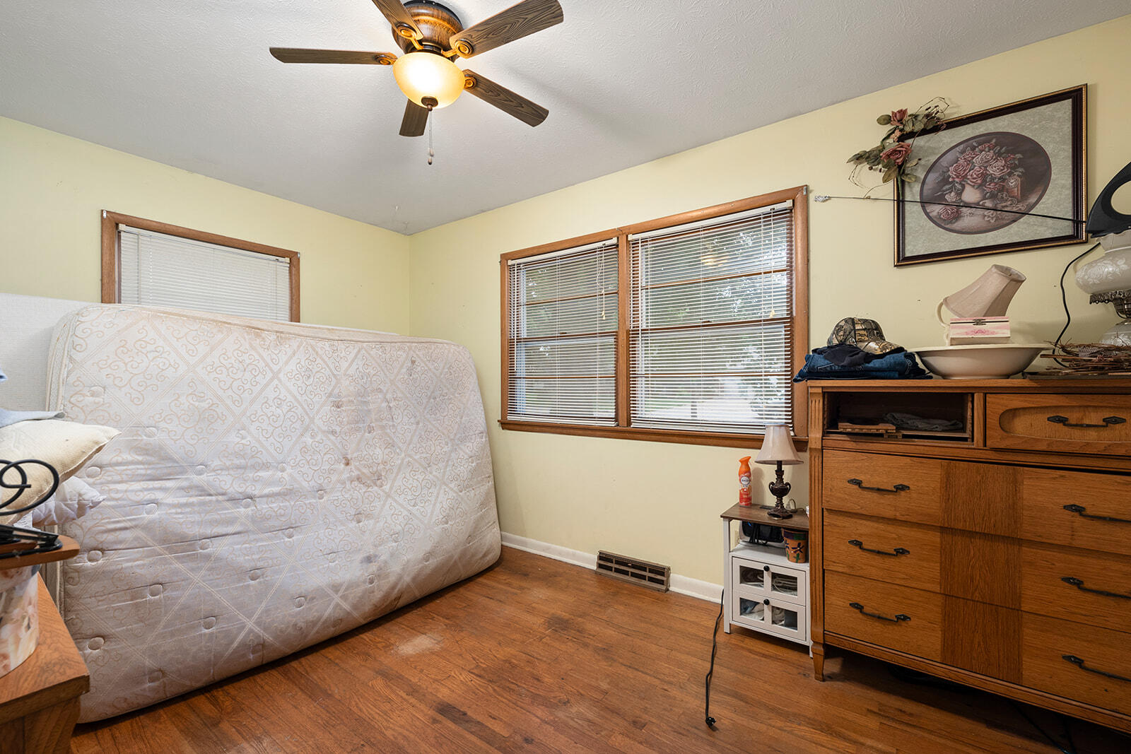 2215 East Sharon Property Photo 14