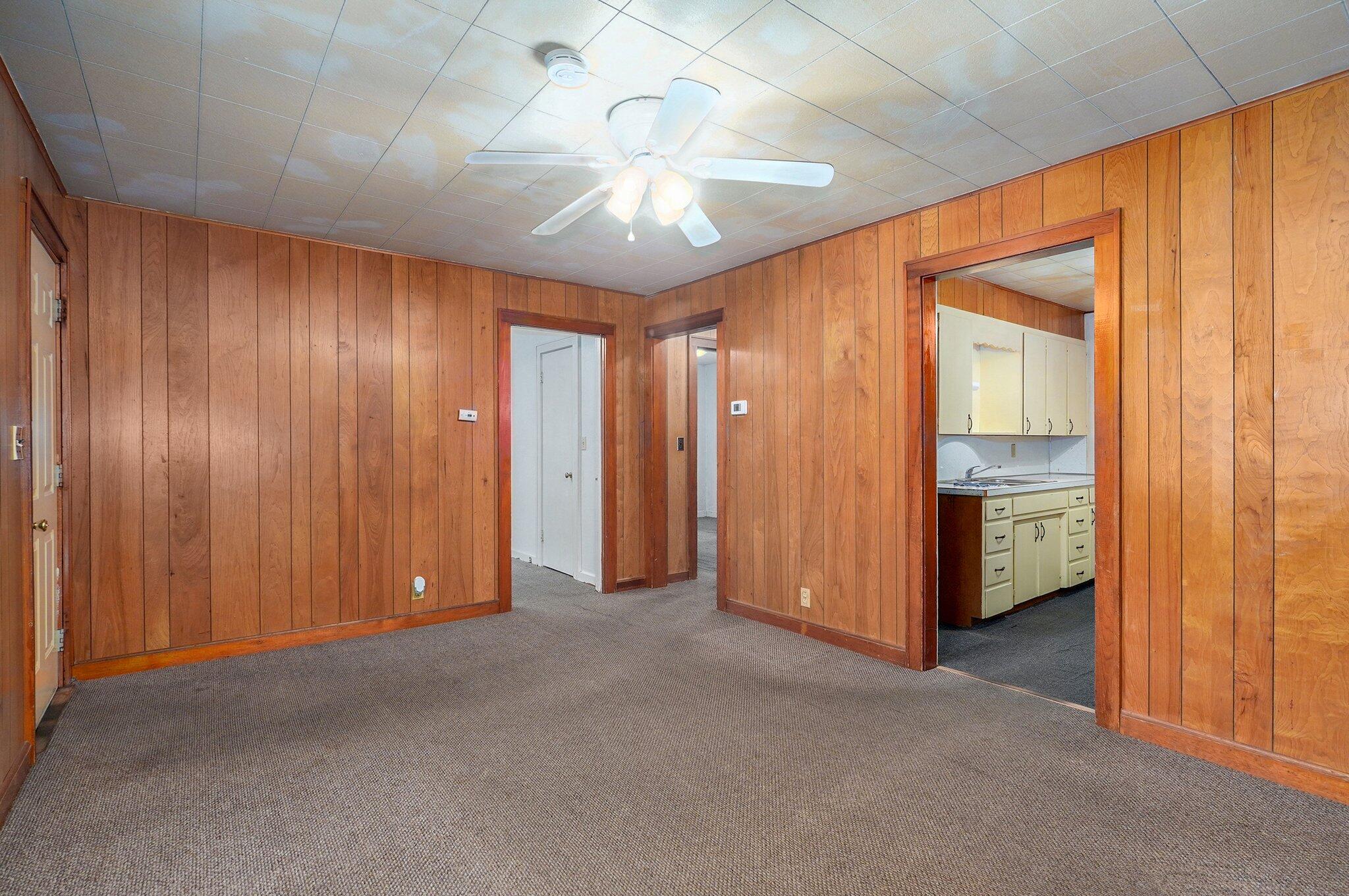 408 South 8th Avenue Property Photo 5