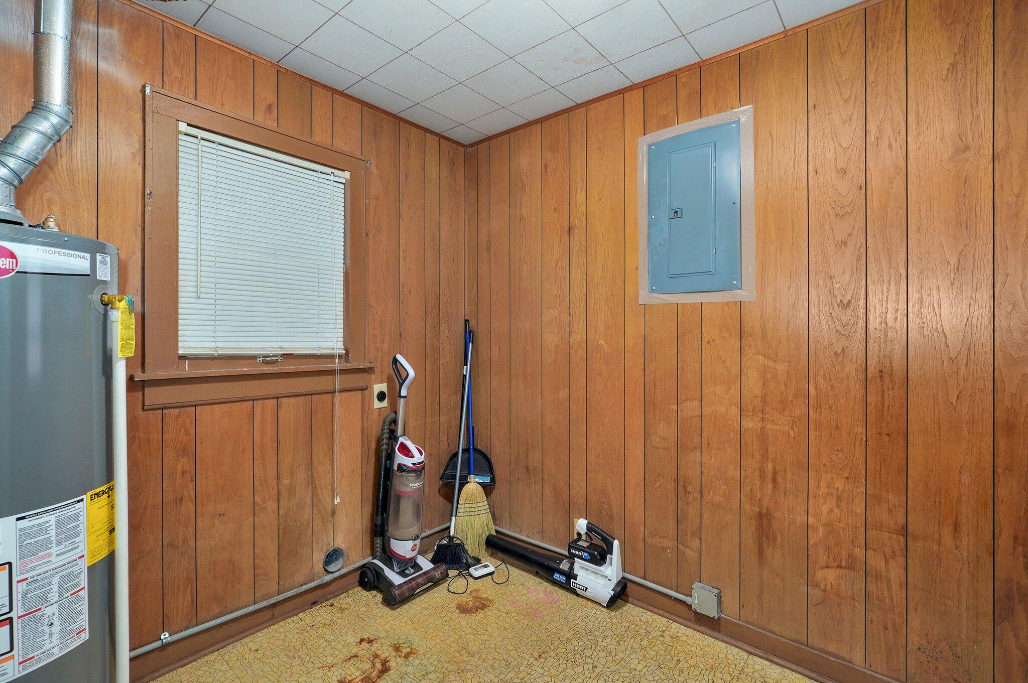 408 South 8th Avenue Property Photo 13