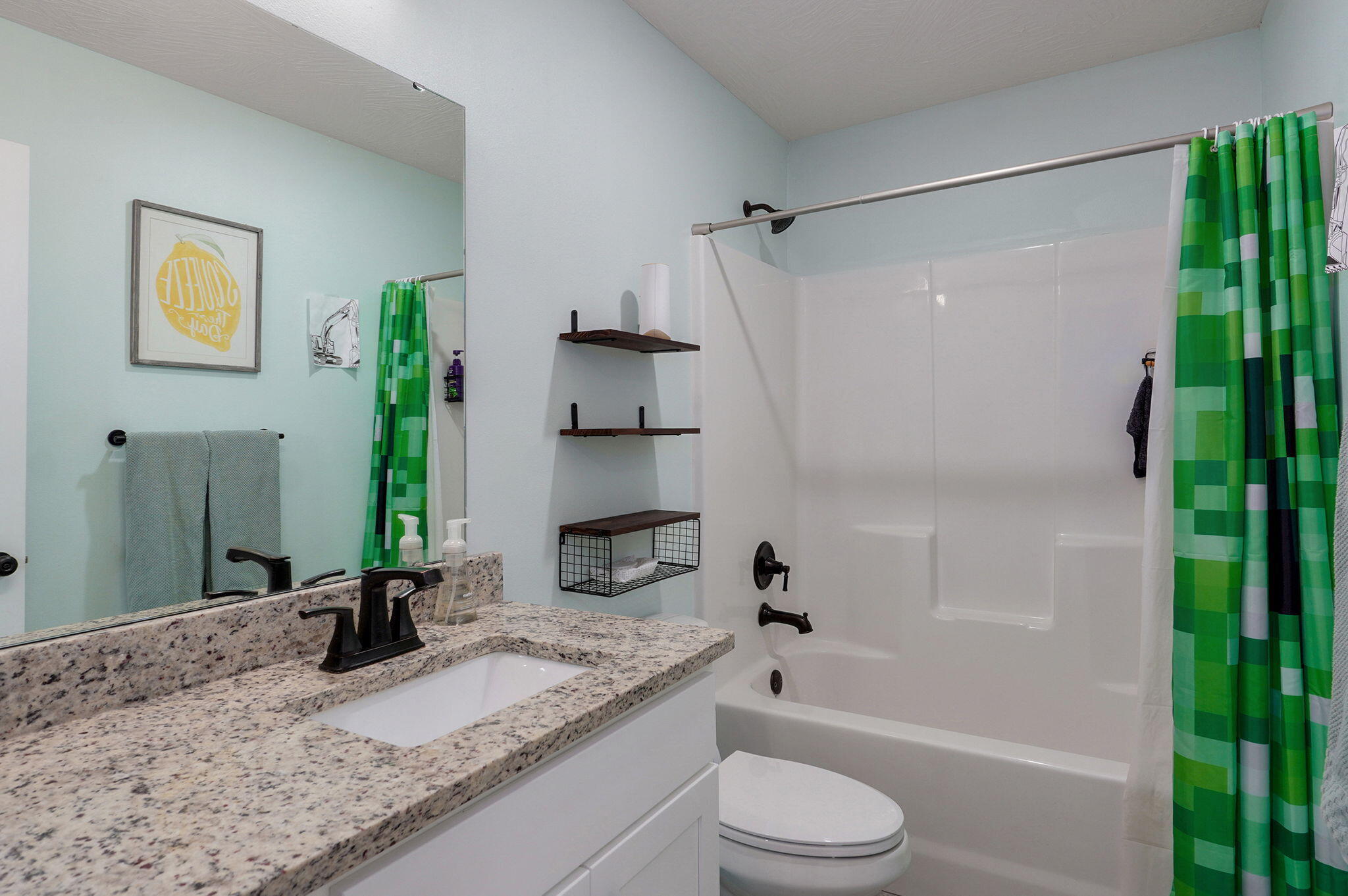 1611 East Hayloft Drive Property Photo 19