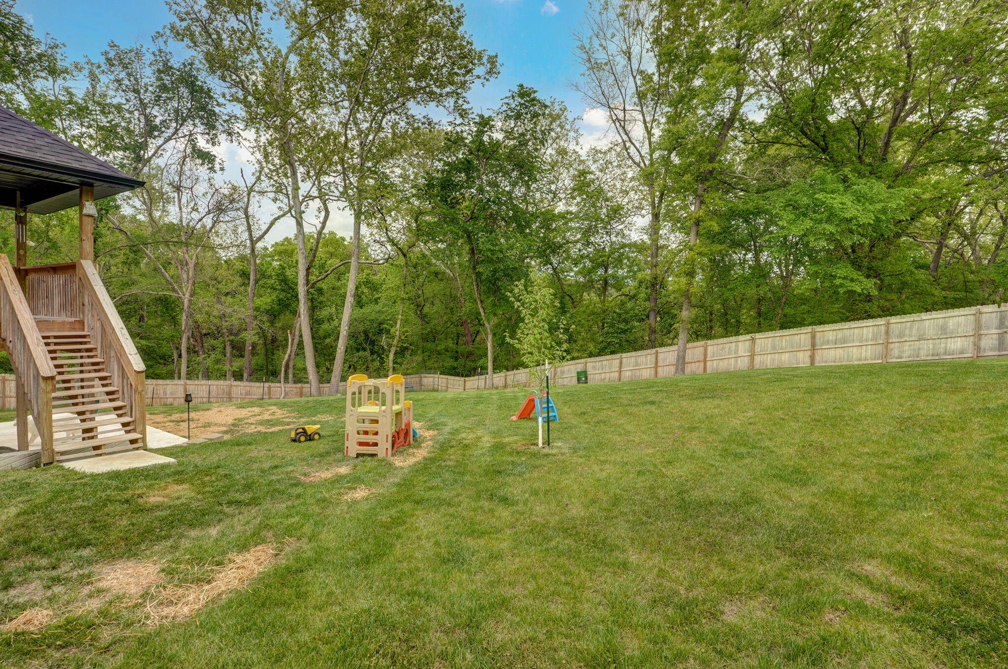 1611 East Hayloft Drive Property Photo 47